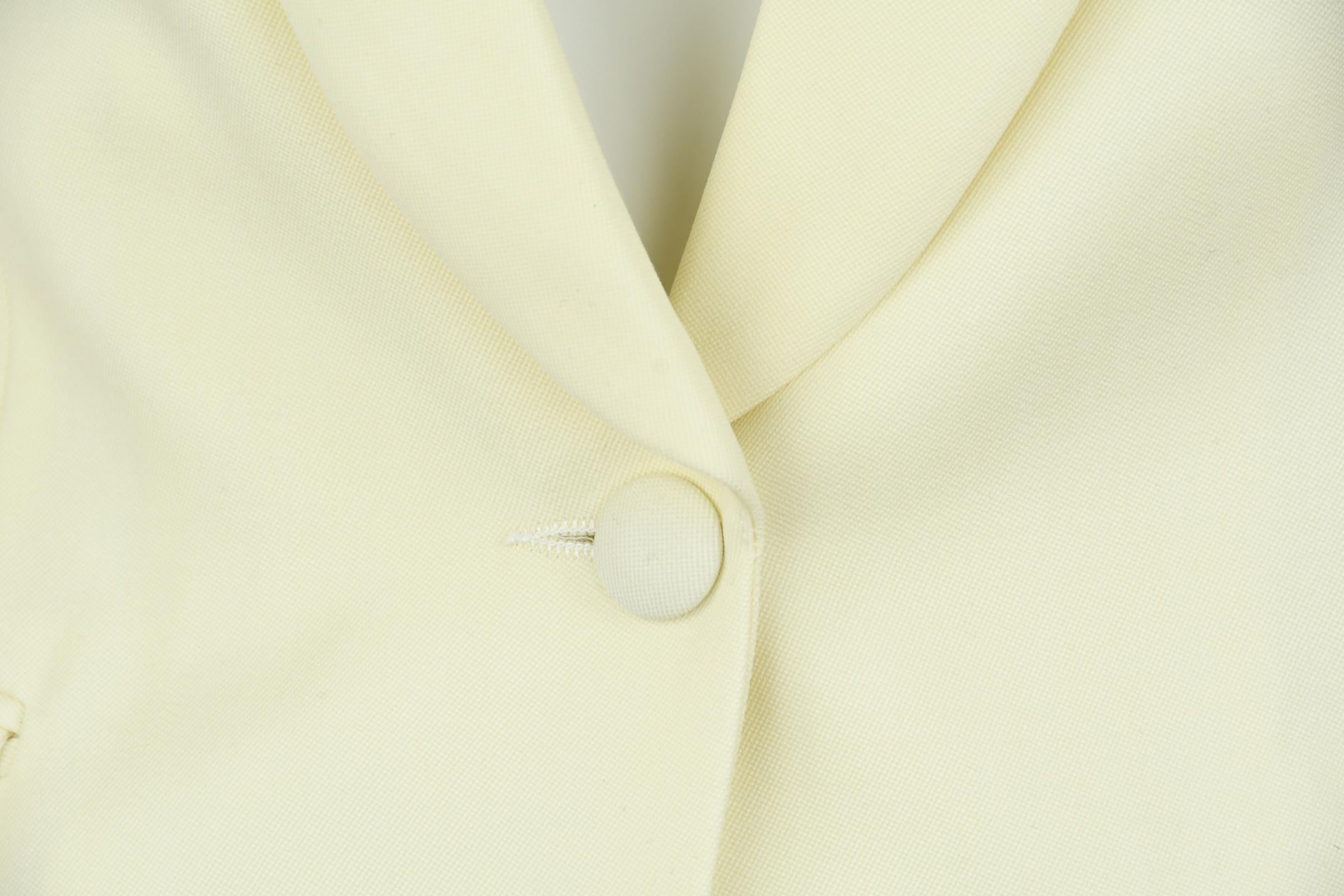 Women's Balmain Off White Shawl Collar Blazer - Size FR 34 For Sale