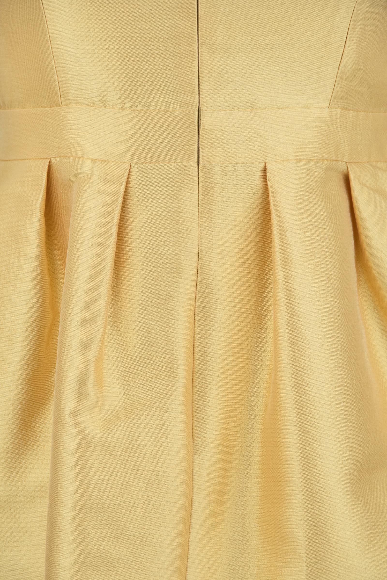Women's Prada Yellow Silk & Wool Sleeveless Dress - Size IT 42 For Sale