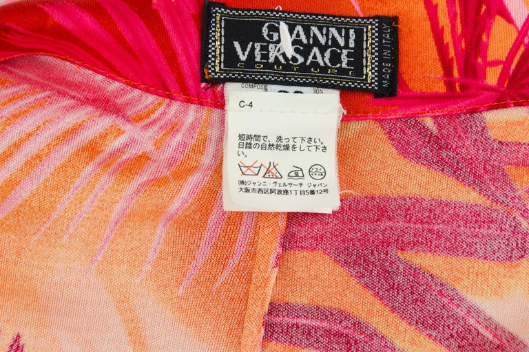 Iconic Gianni Versace Couture Tropical Print Dress in Pink - Size IT 42 ...