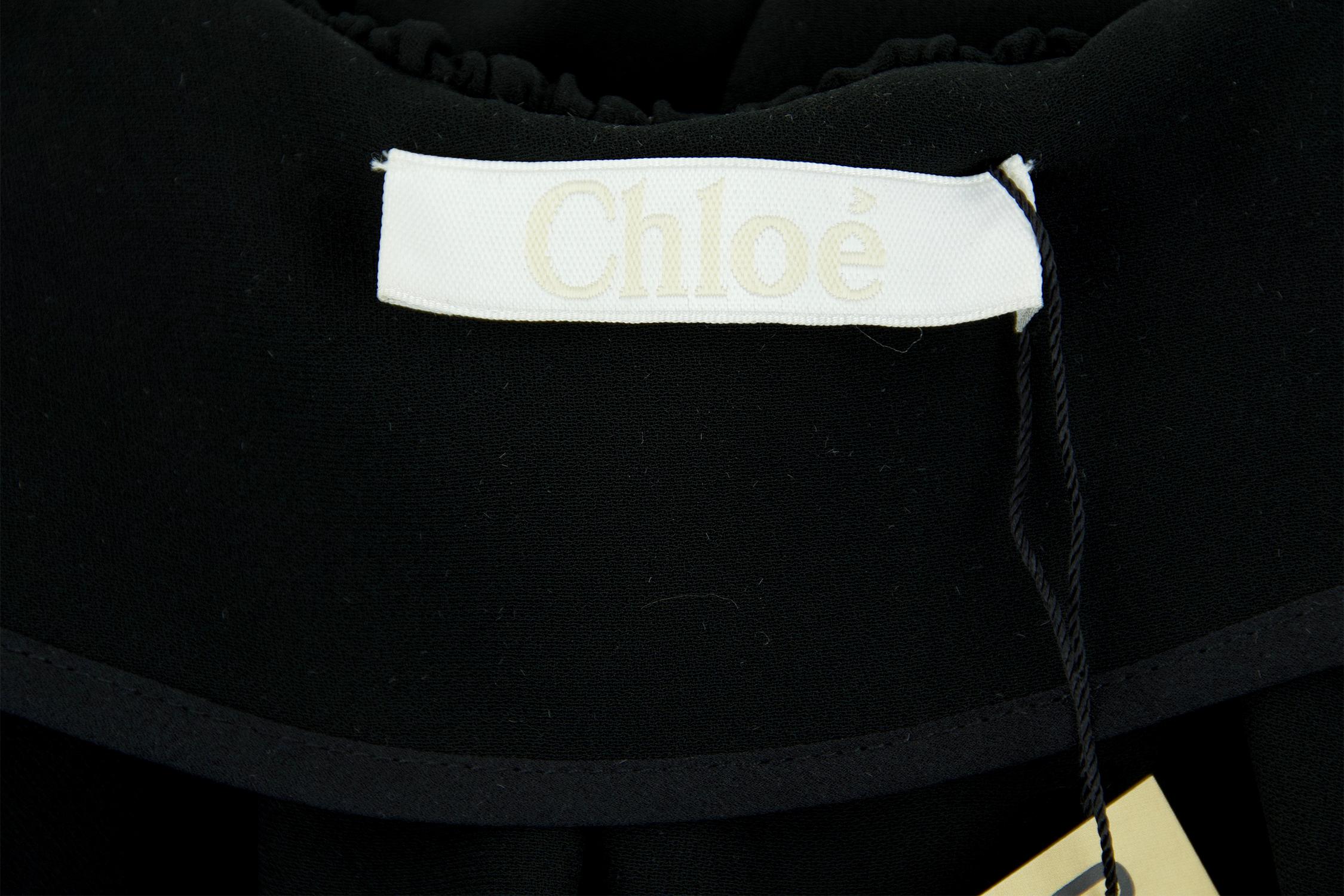 Chloe Black Low V-Neck Jumpsuit - Size FR  40 For Sale 3