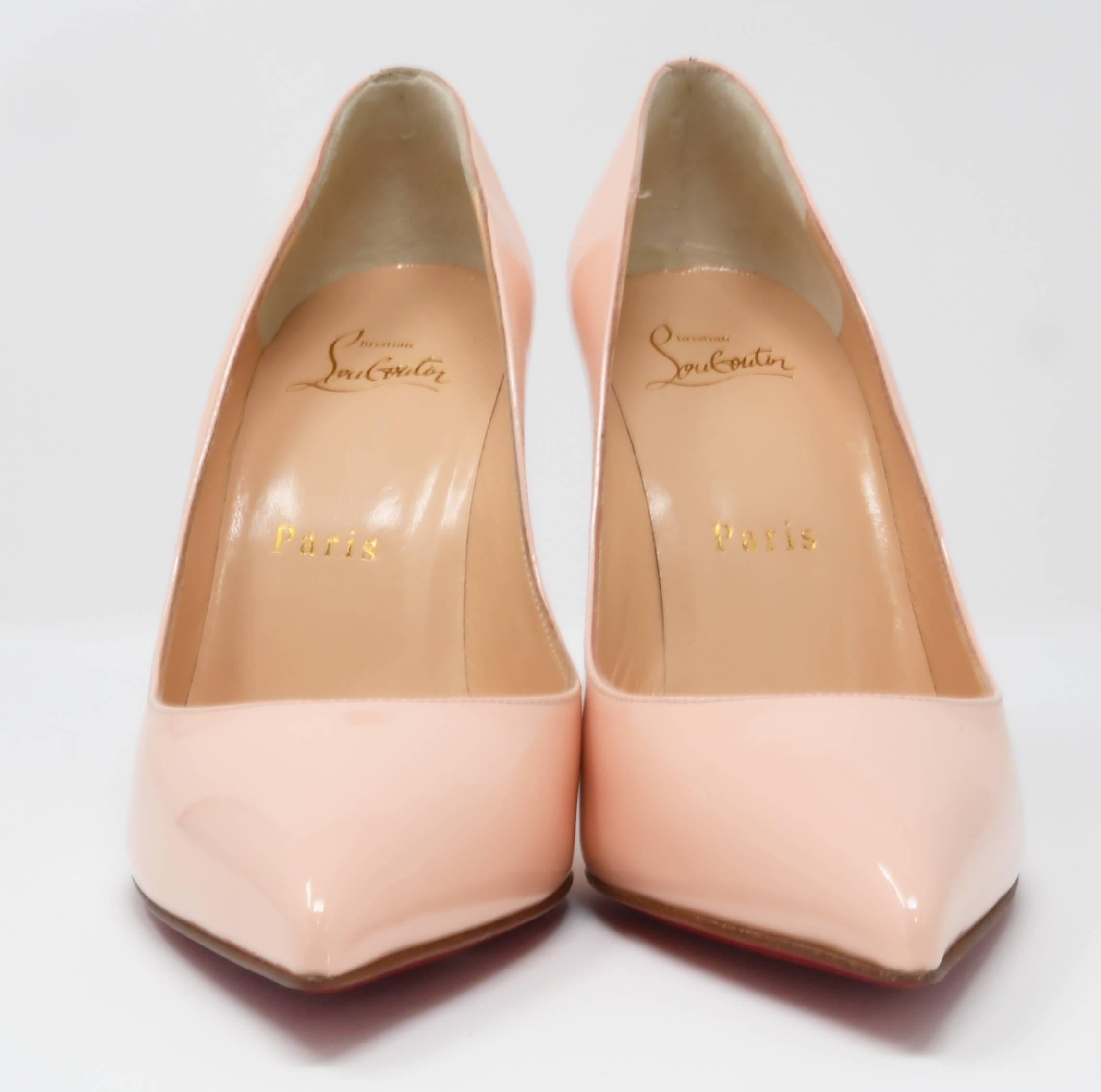 Women's Christian Louboutin Stiletto in Light Peach Patent Leather, Size 36 For Sale