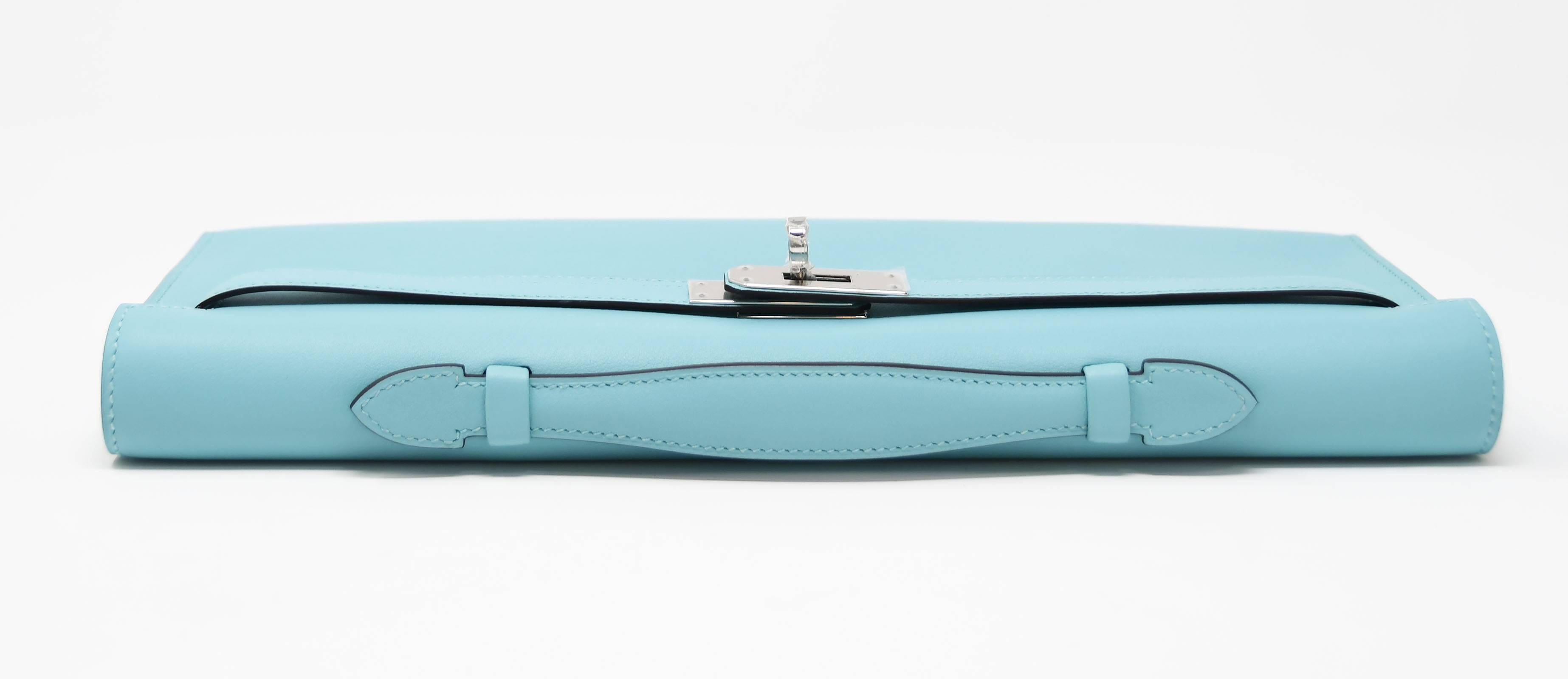 Hermes Kelly Cut Blue Atoll Kelly Clutch Swift PHW In New Condition For Sale In Newport, RI
