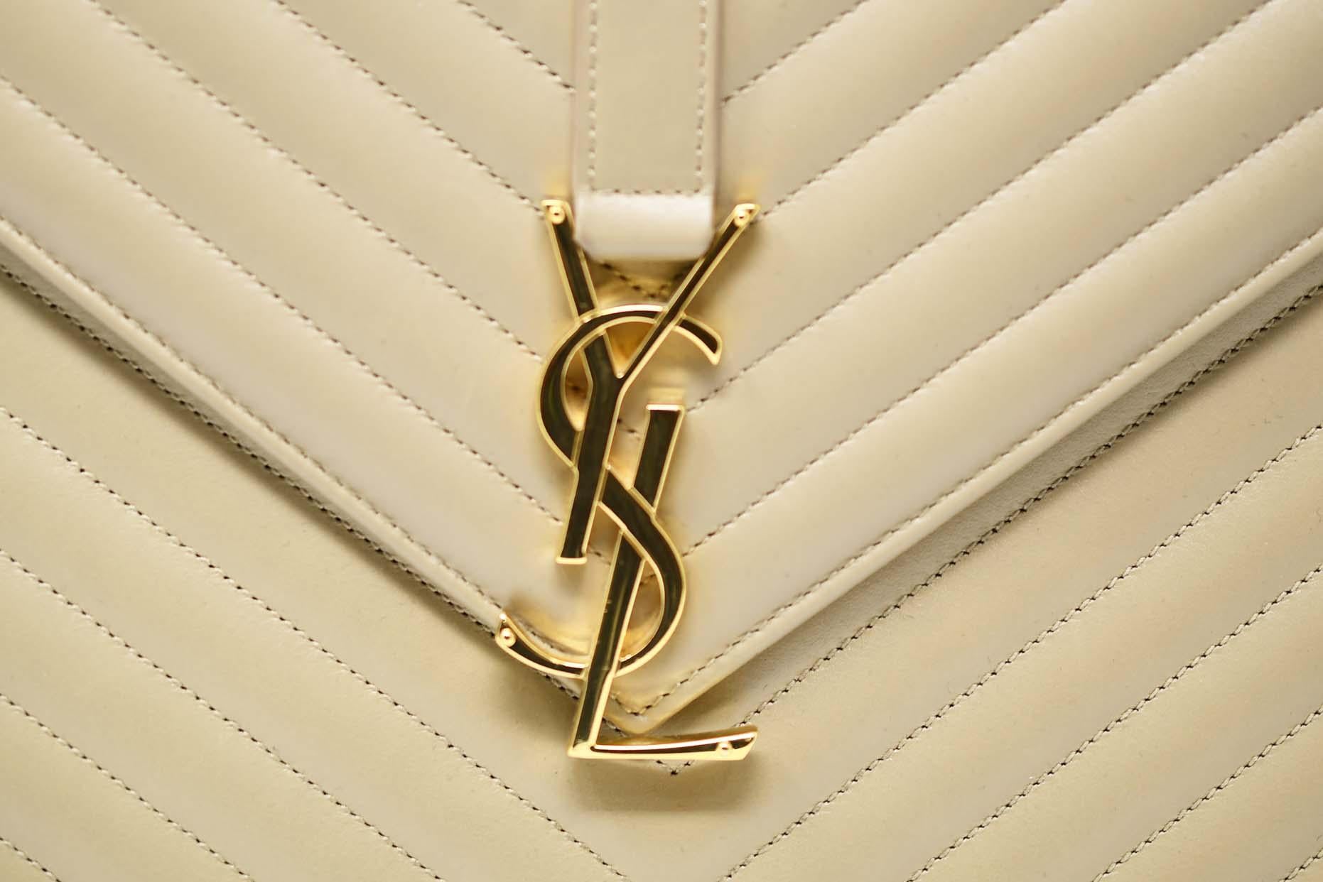 YSL Large Quilted Beige Shoulder Bag In Excellent Condition In Newport, RI