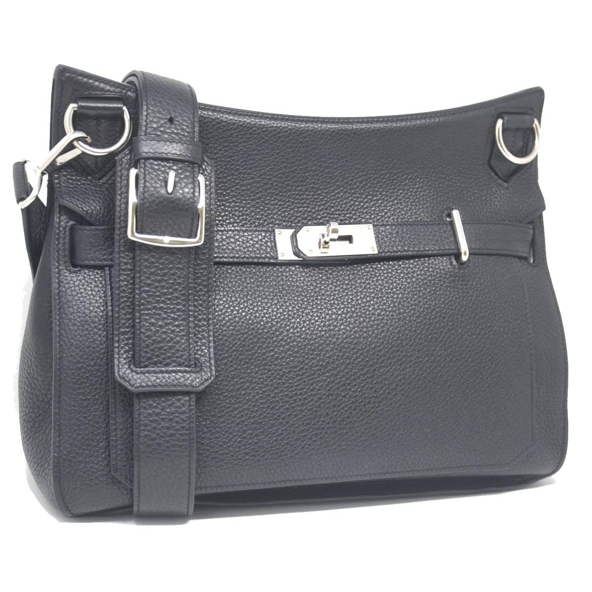 Company - HERMES
Model - Jypsiere 34
Color - Black
Style - Shoulder Bag
Material - Leather
Measurements - 13