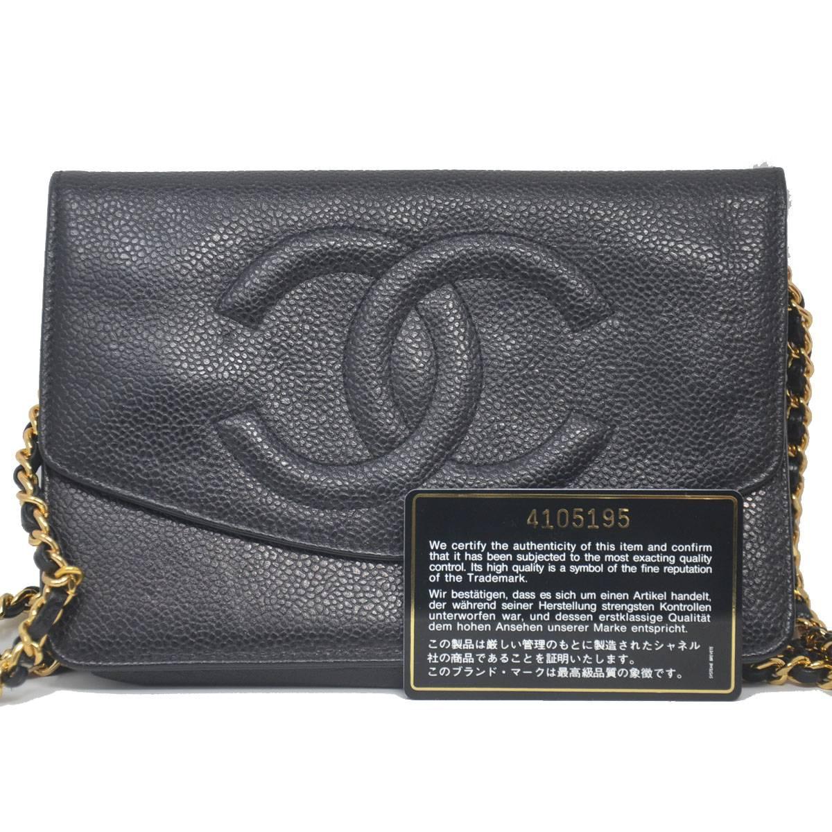 Company-Chanel
Model-WOC Black Caviar CC Gold Hardware With Card
Color-Black
Date Code-4105195
Material-Leather
Measurements-7.5