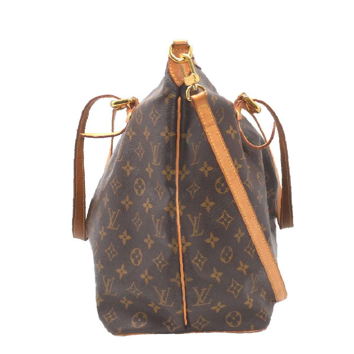 Company-Louis Vuitton 
Model-Palermo GM Monogram
Color-Brown
Date Code-SD0130
Material-Canvas 
Measurements-14 x 7 x 12.5 