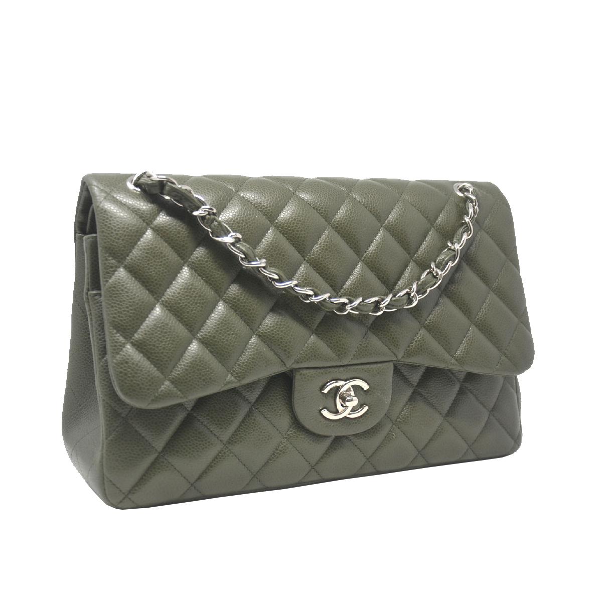 Company-Chanel
Model- Maxi Single Flap
Color-Black
Date Code-14899786
Material-Leather
Measurements-12