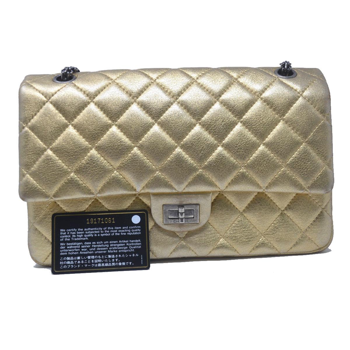 Chanel 2.55 Reissue Jumbo Double Flap Chevron Gold Leather Handbag 1