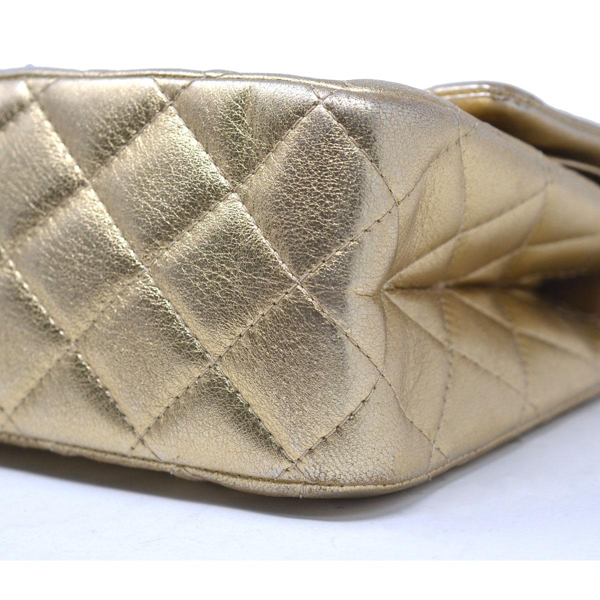 Chanel 2.55 Reissue Jumbo Double Flap Chevron Gold Leather Handbag 3