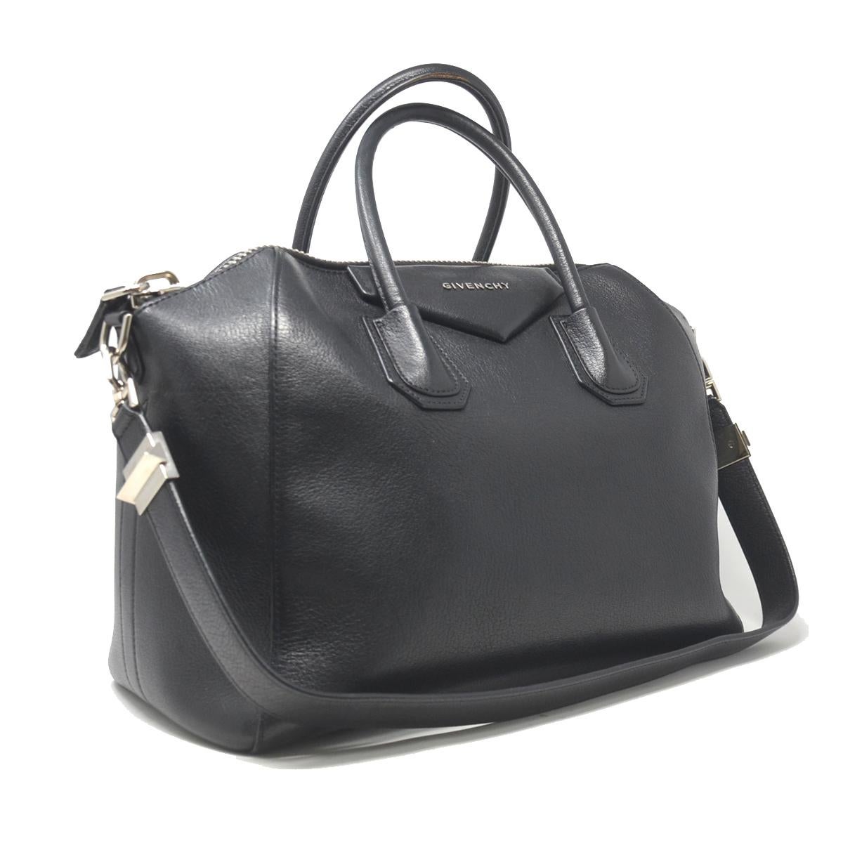 Company-Givenchy 
Model-Antigona Medium
Color-Black 
Date Code-301123
Material-Leather 
Measurements-12