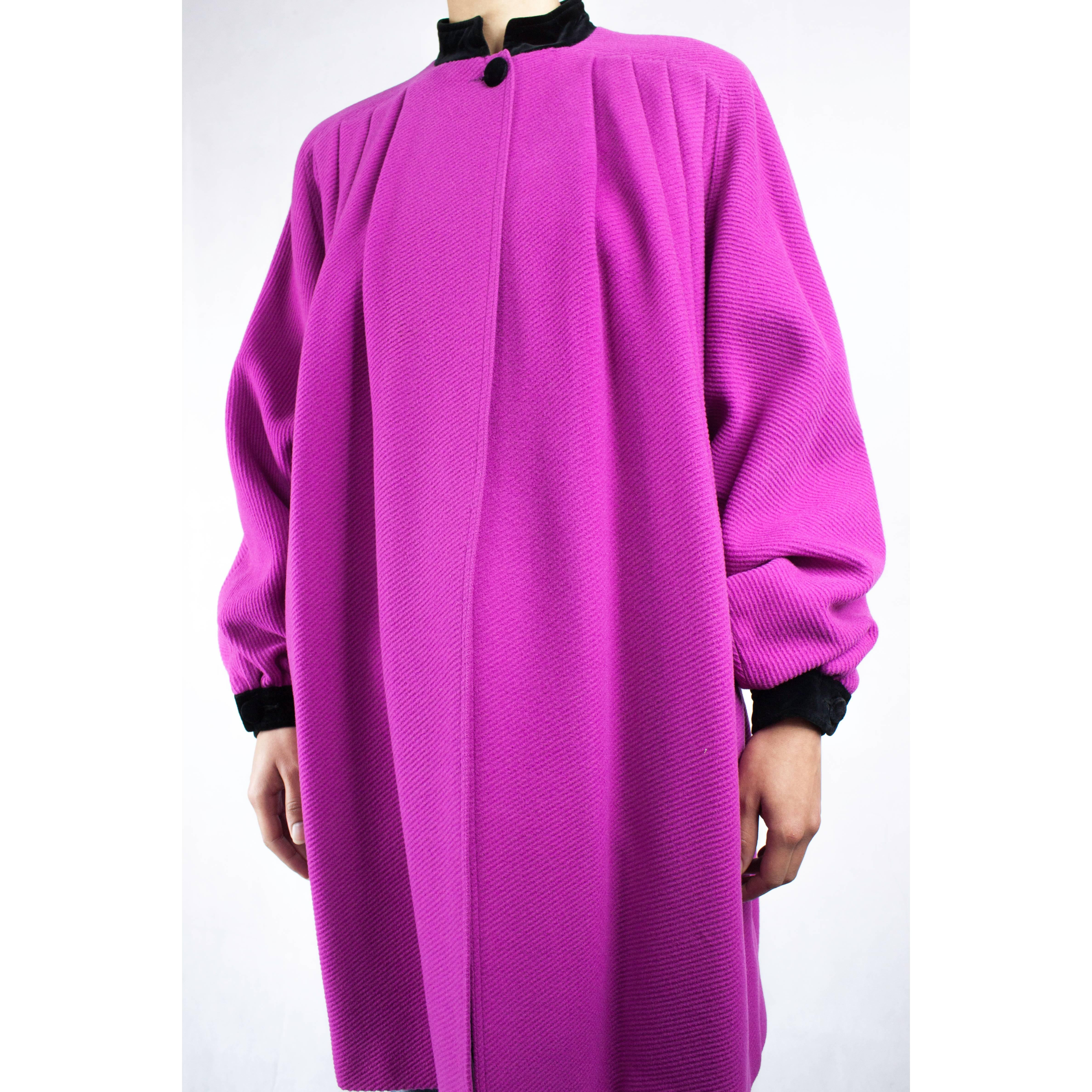 Purple Valentino fuchsia wool coat, circa 1980 For Sale
