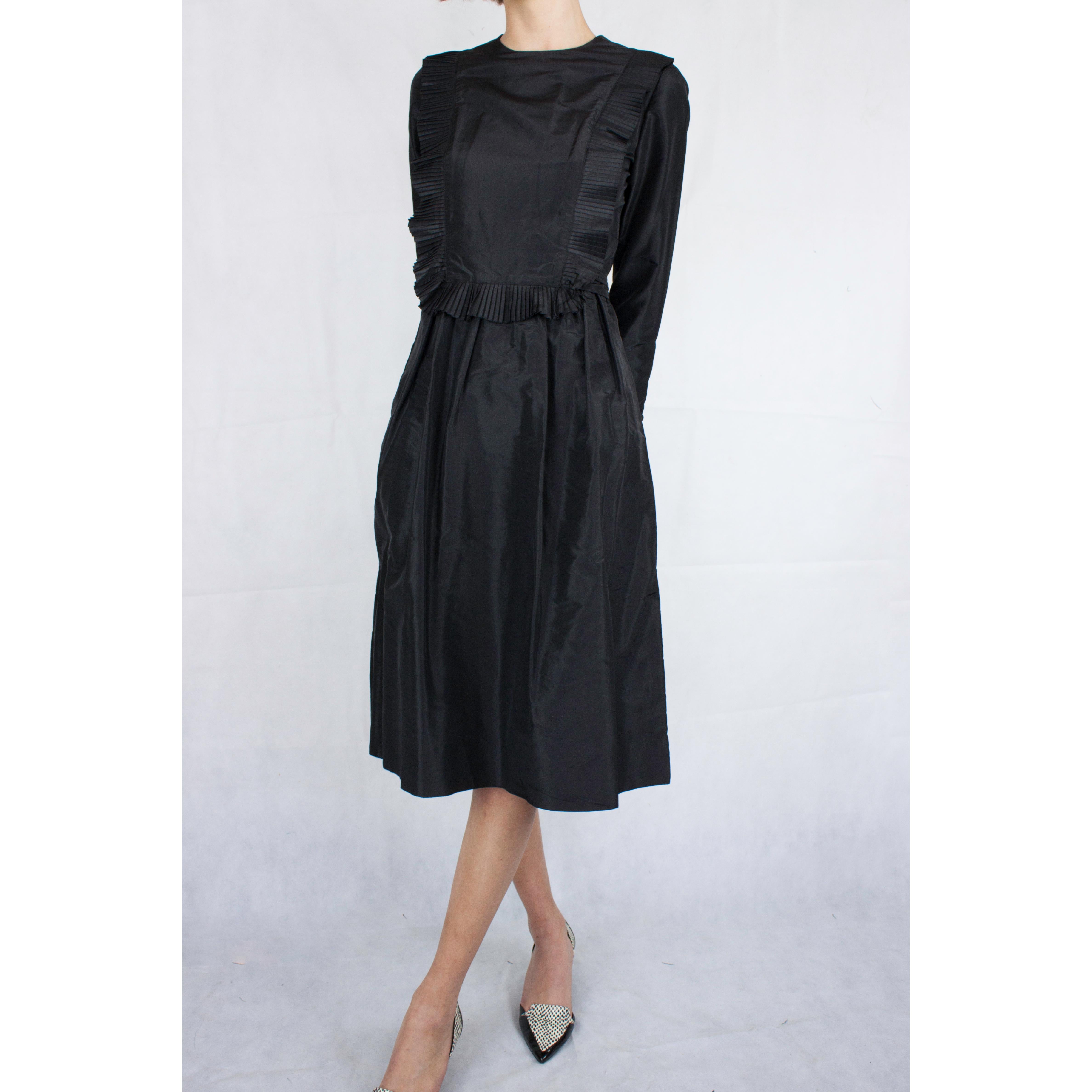 Chanel little black silk dress, Circa 1970 4