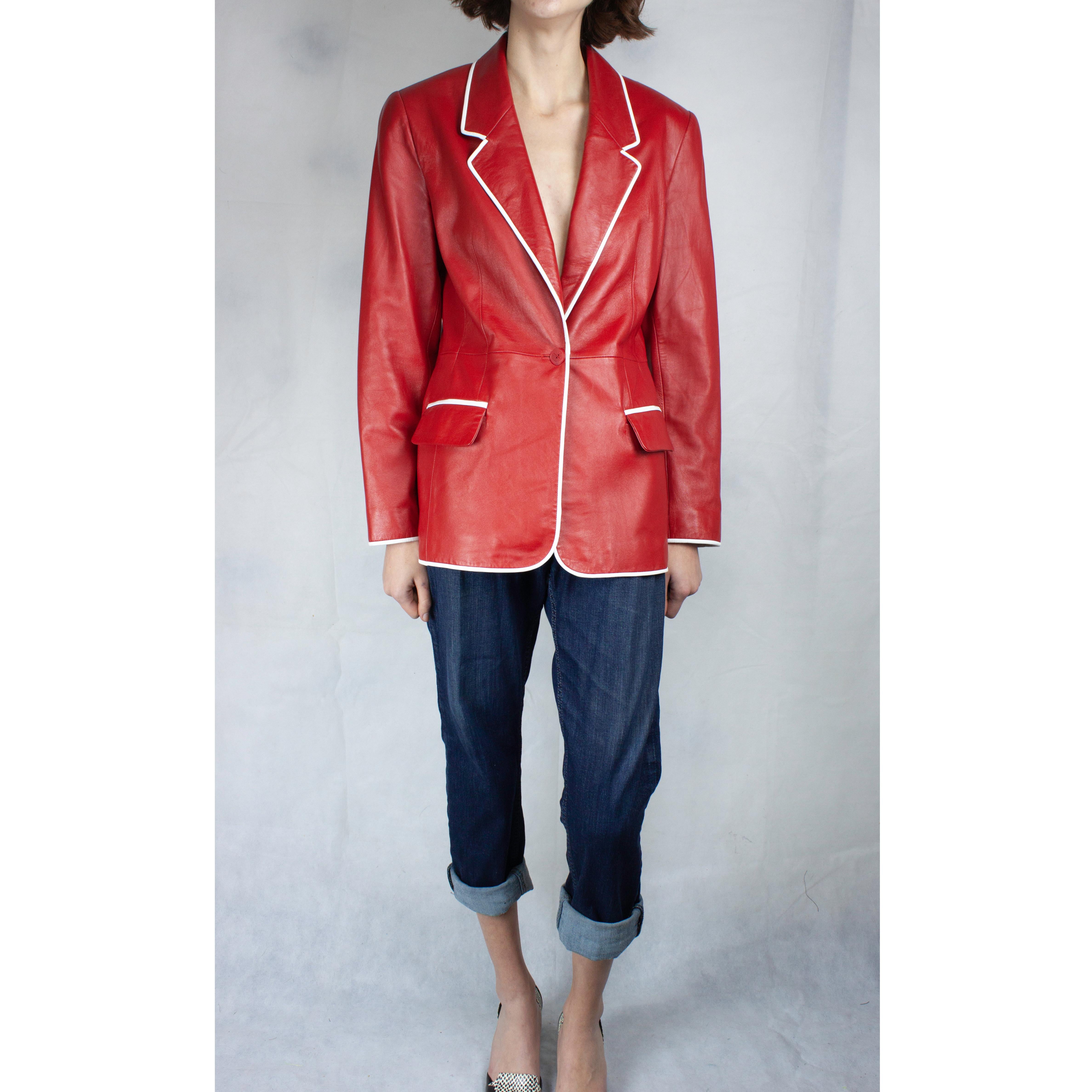 Louis Feraud red and white leather tailored jacket. circa 1980s

Throughout his career, which started in the 1950s, Louis Feraud dressed very chic women and actresses including Ingrid Bergman and Elisabeth Taylor.

Unlike Yves Saint Laurent and