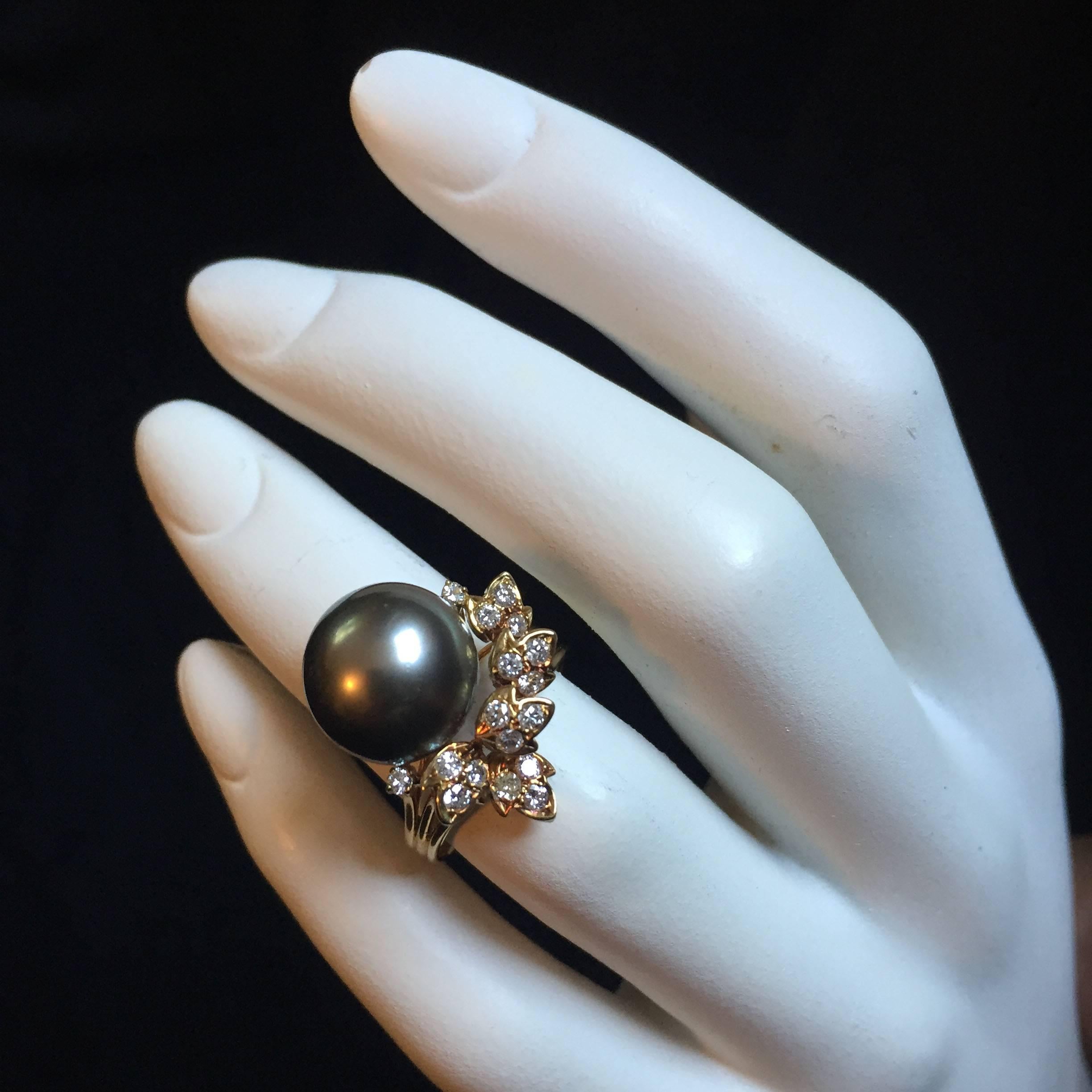 11MM South Sea Black Pearl 18K Gold Diamond Ring For Sale 3