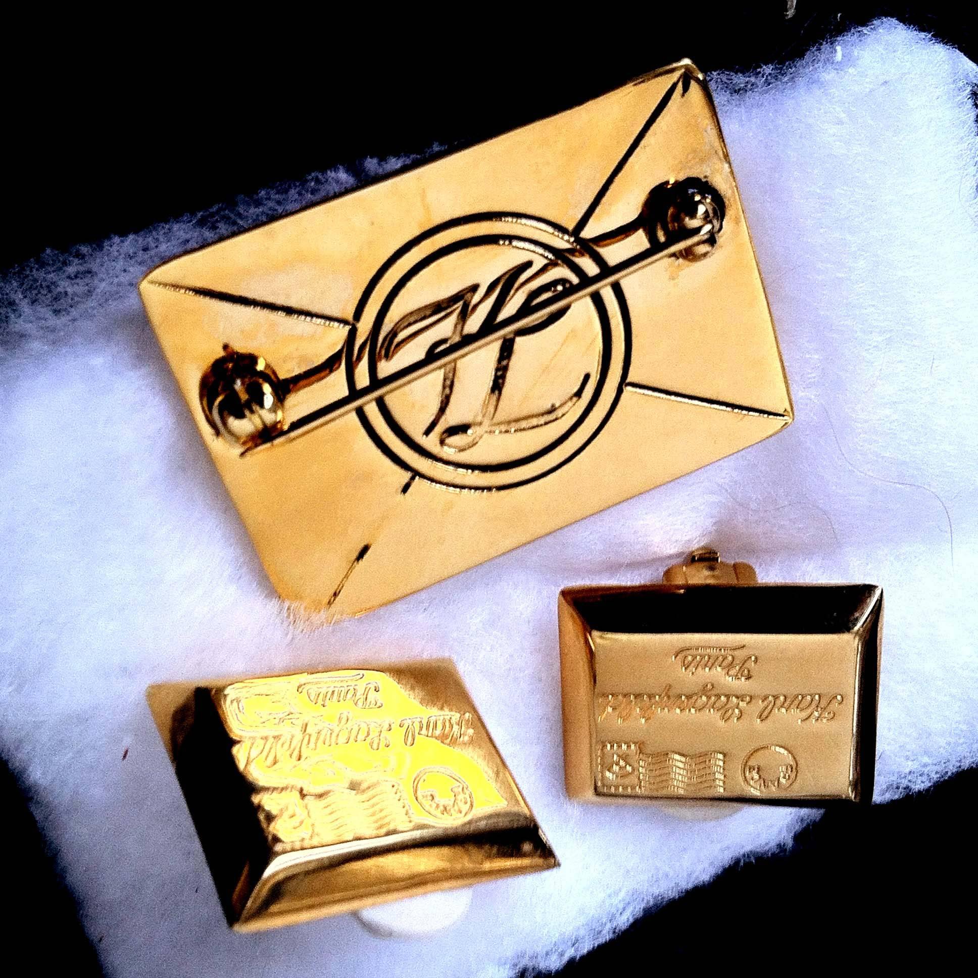 Contemporary Karl Lagerfeld Postcard from Paris KL Gold Earrings Pin Brooch 3-Pc Set 
