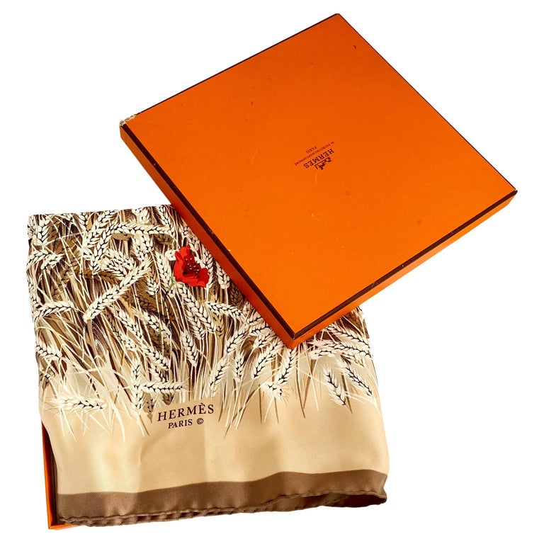 LES BLES Hermès CARRÉ Scarf with Hares Poppies by Hugo RYGKAR Silk Twill  NIB For Sale at 1stDibs