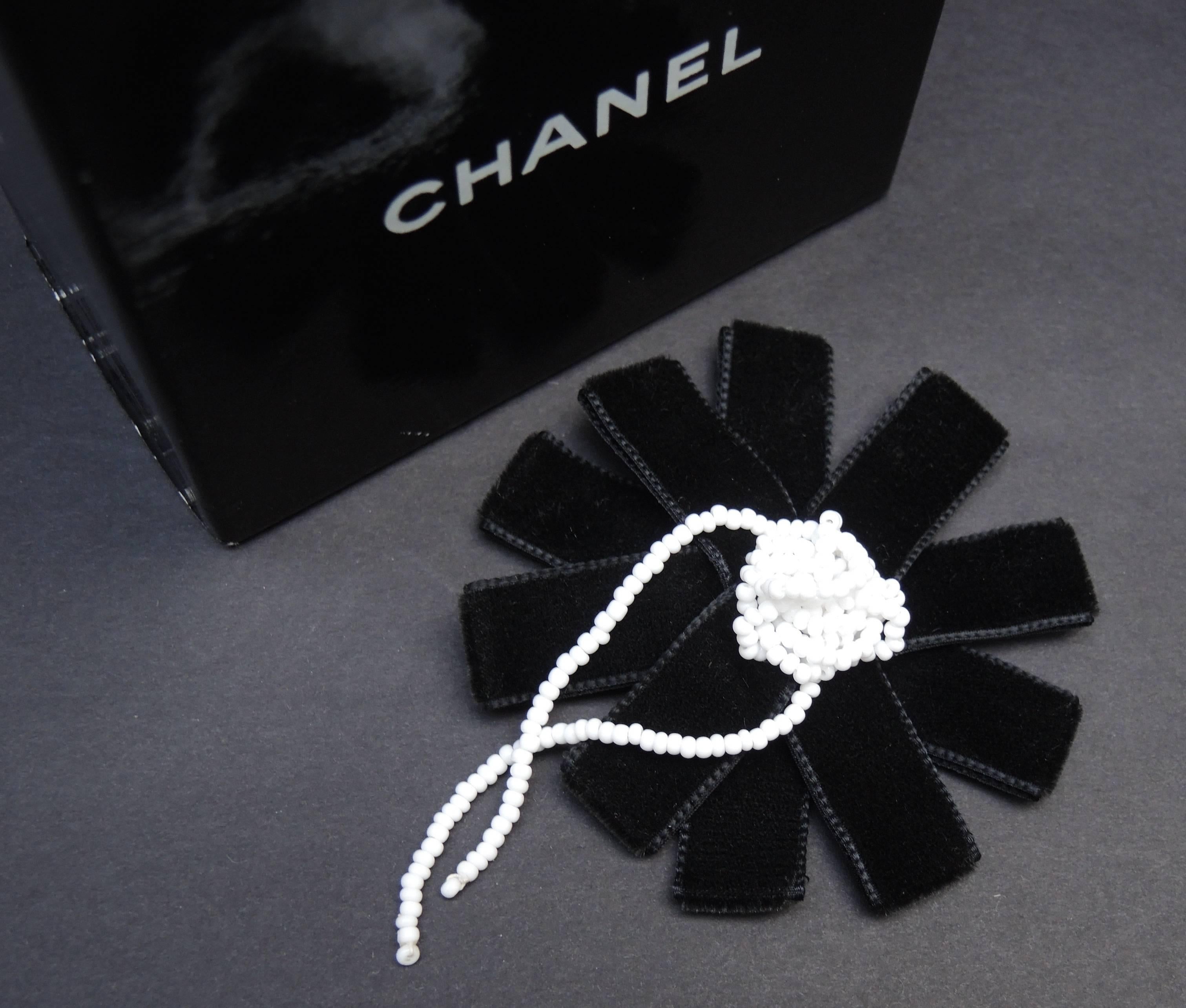 Chanel Vintage Black Velvet Ribbon Pin Brooch with White Glass Beads 1