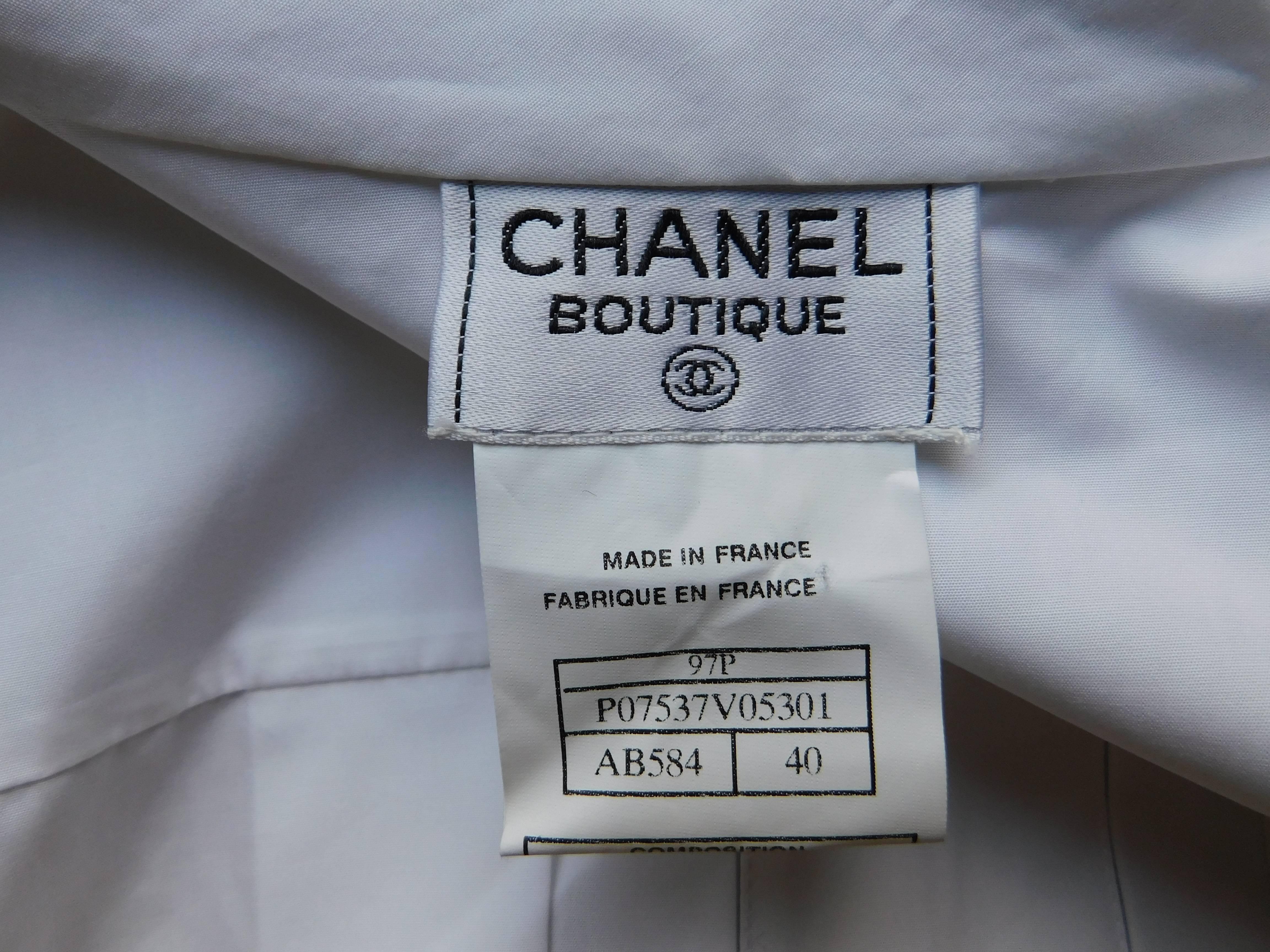 Chanel boutique White Pleated Cotton Sleeveless Button Front Shirt  2