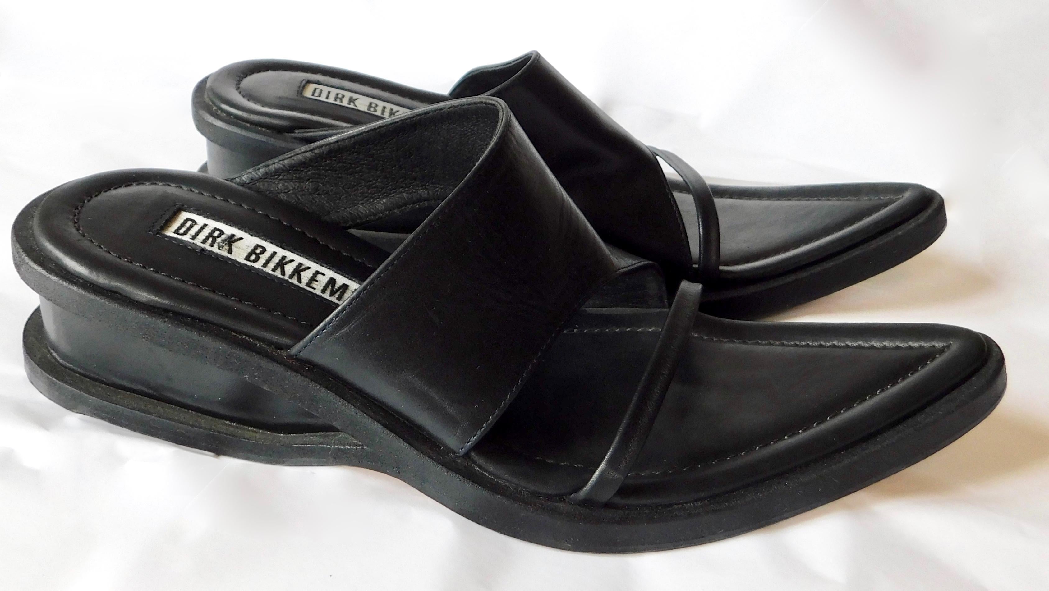 Dirk Bikkembergs Black Leather Pointy Toe Sandals  In Good Condition In Antwerp, BE