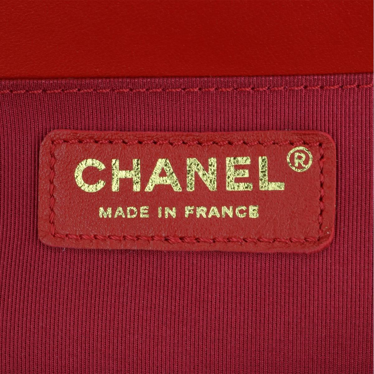 CHANEL Old Medium Quilted Boy Red Lambskin with Brushed Gold Hardware 2017 10