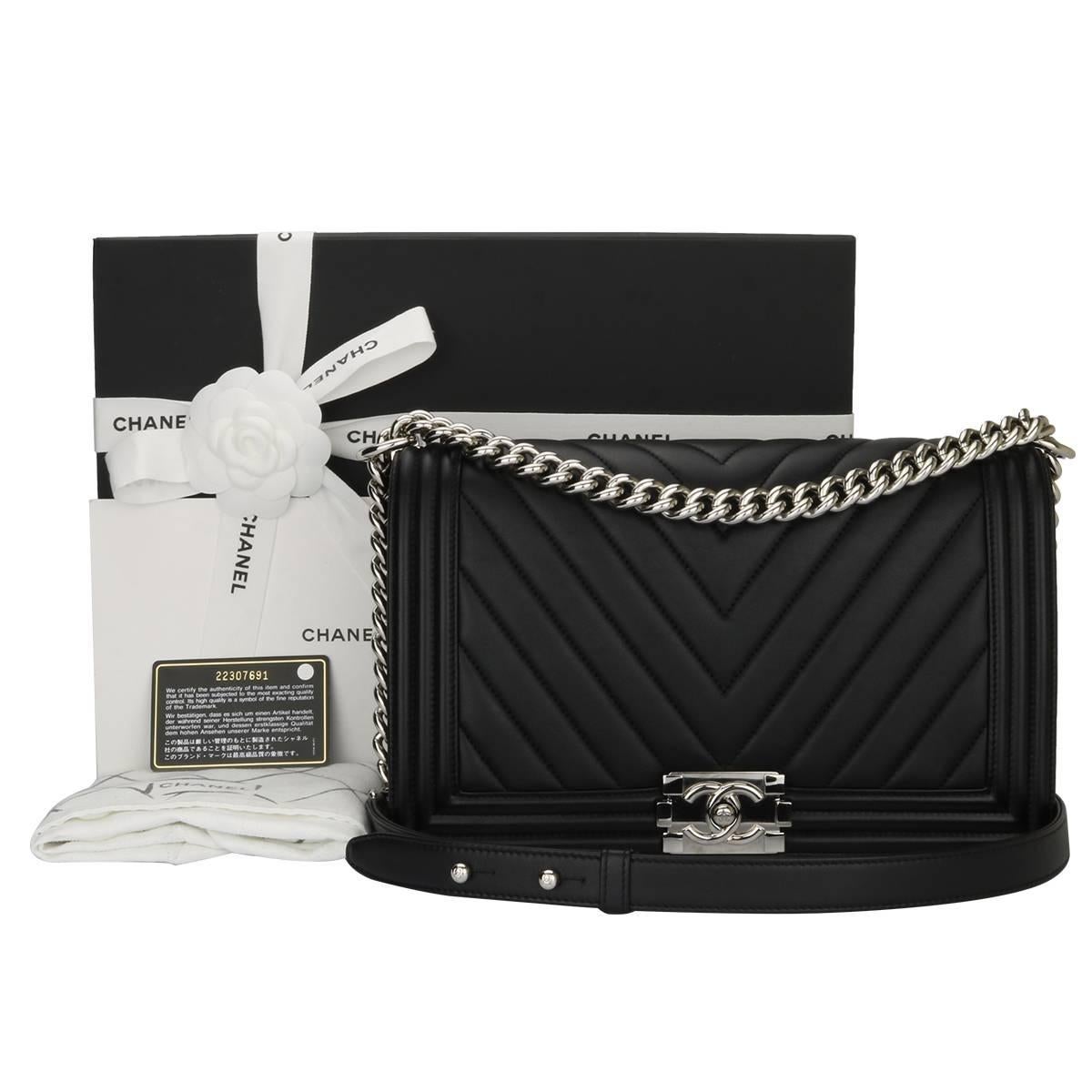 Authentic Chanel New Medium Chevron Boy Black Calfskin with Shiny Silver Hardware 2016.

This stunning bag is still in Mint condition, the bag still holds its original shape and the hardware is still very clean and shiny.

Exterior Condition: Mint