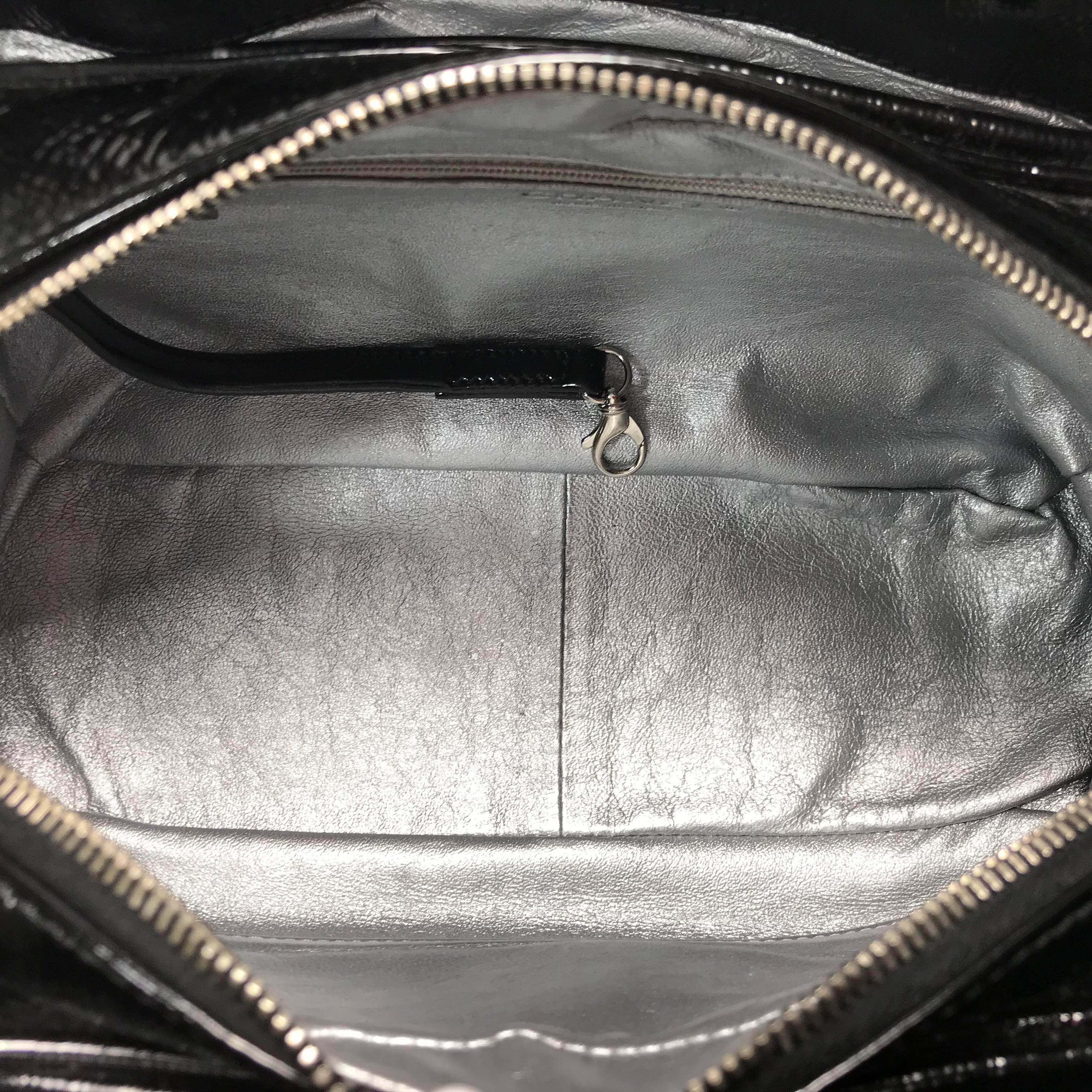 Chanel Black Patent Leather Shoulder Bag  5