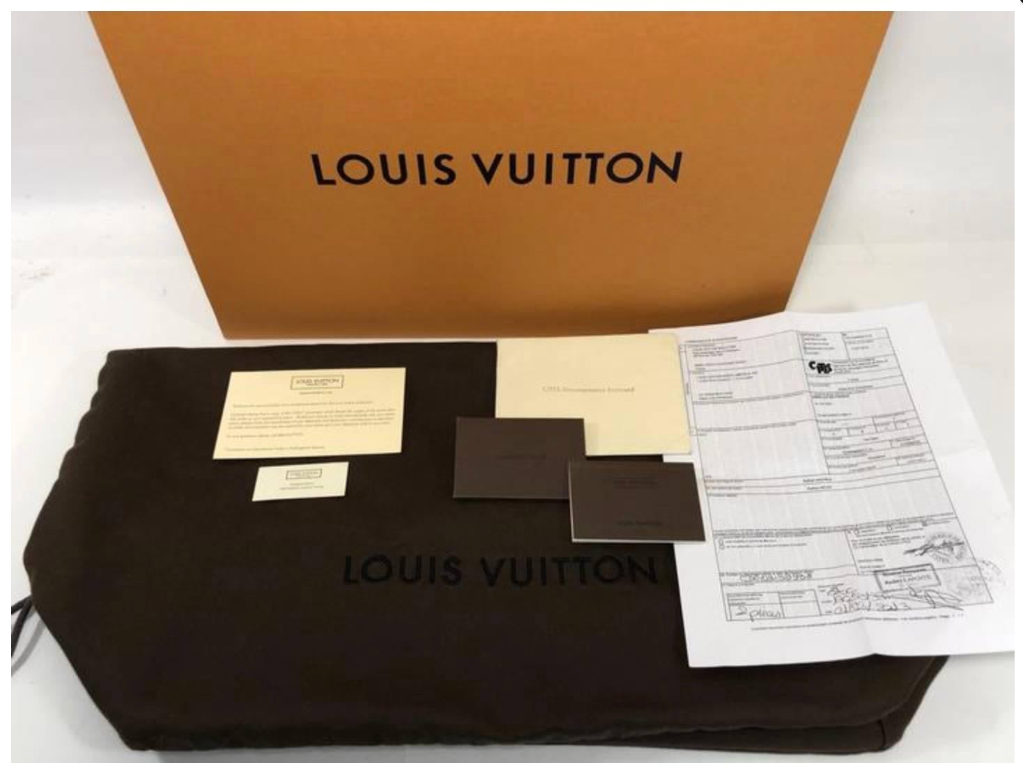 MODEL - Louis Vuitton Limited Edition Python Artsy in Infini

CONDITION - Looks New!  Rare! 

SKU - 2210

ORIGINAL RETAIL PRICE - 11500 + tax

DATE/SERIAL CODE - AS5102

ORIGIN - France

PRODUCTION - 2012

DIMENSIONS - L16.5 x H12.6 x