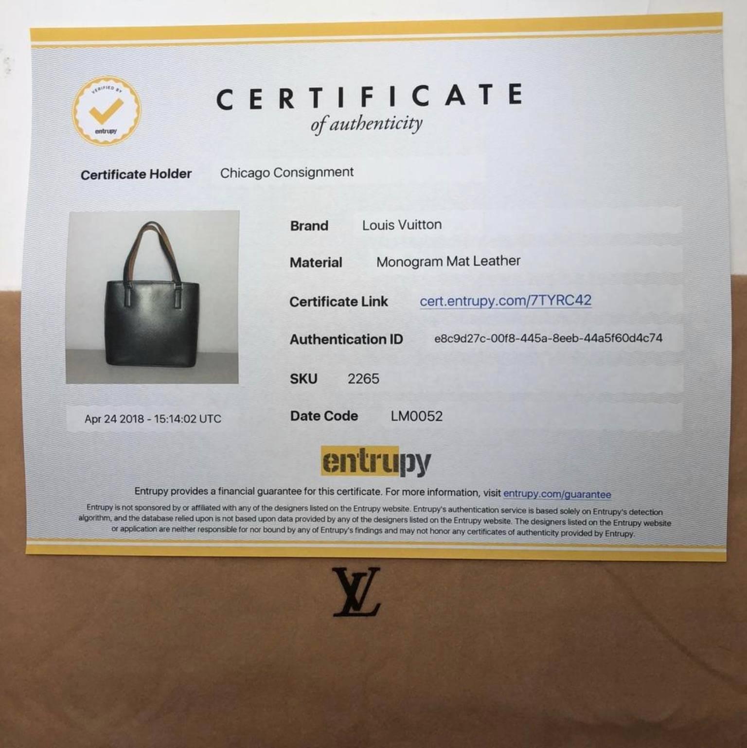 MODEL - Louis Vuitton Matte Vernis Stockton in Grey

CONDITION - Very Good. Clean. No rips, holes, tears, stains or odors. Pieces maintains original shape without creases or cracks. Bright and shiny hardware with no tarnishing or chipping. Zipper