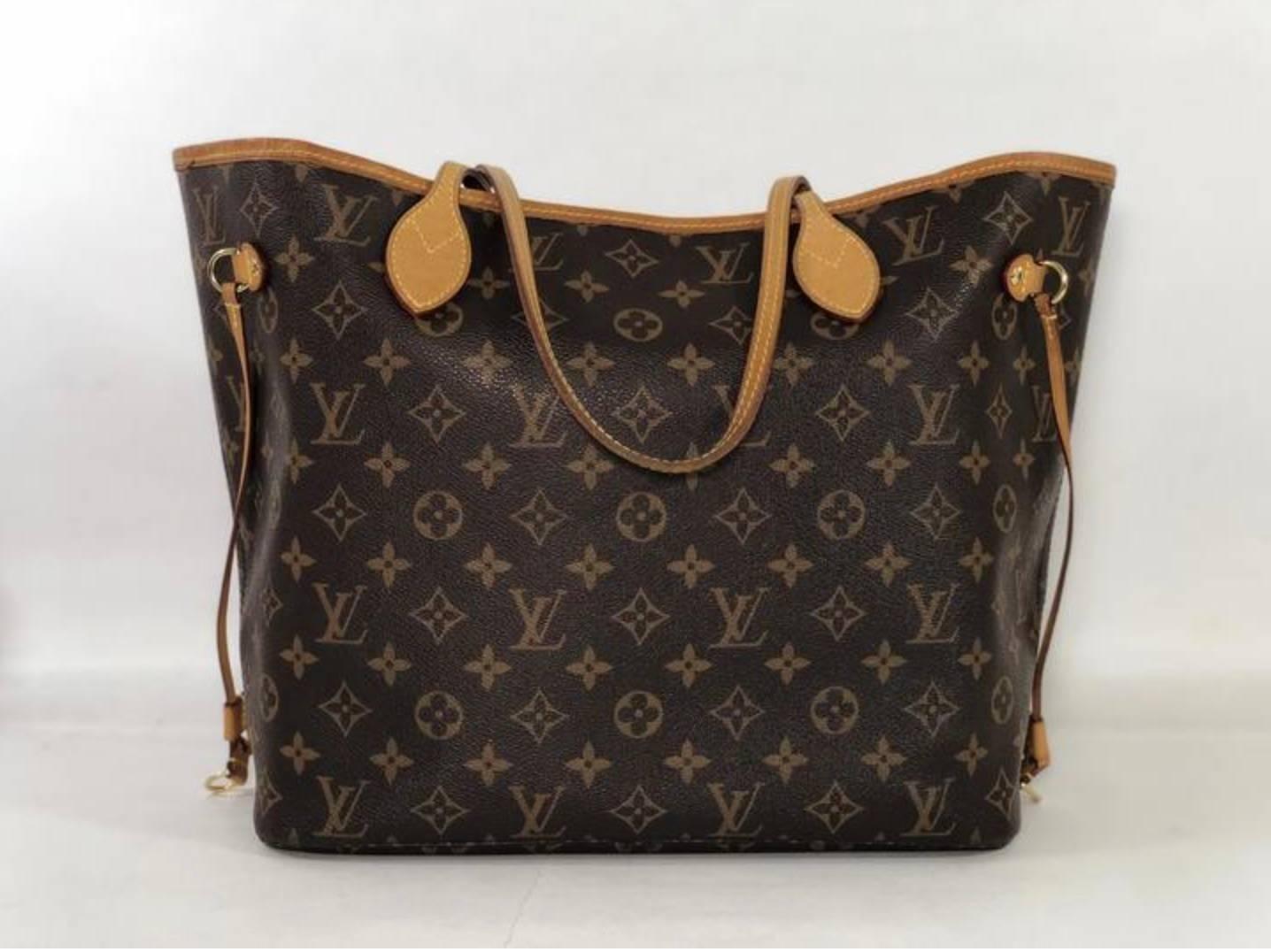 Women's or Men's Louis Vuitton Monogram Neverfull MM with Cherry Interior Tote Handbag 