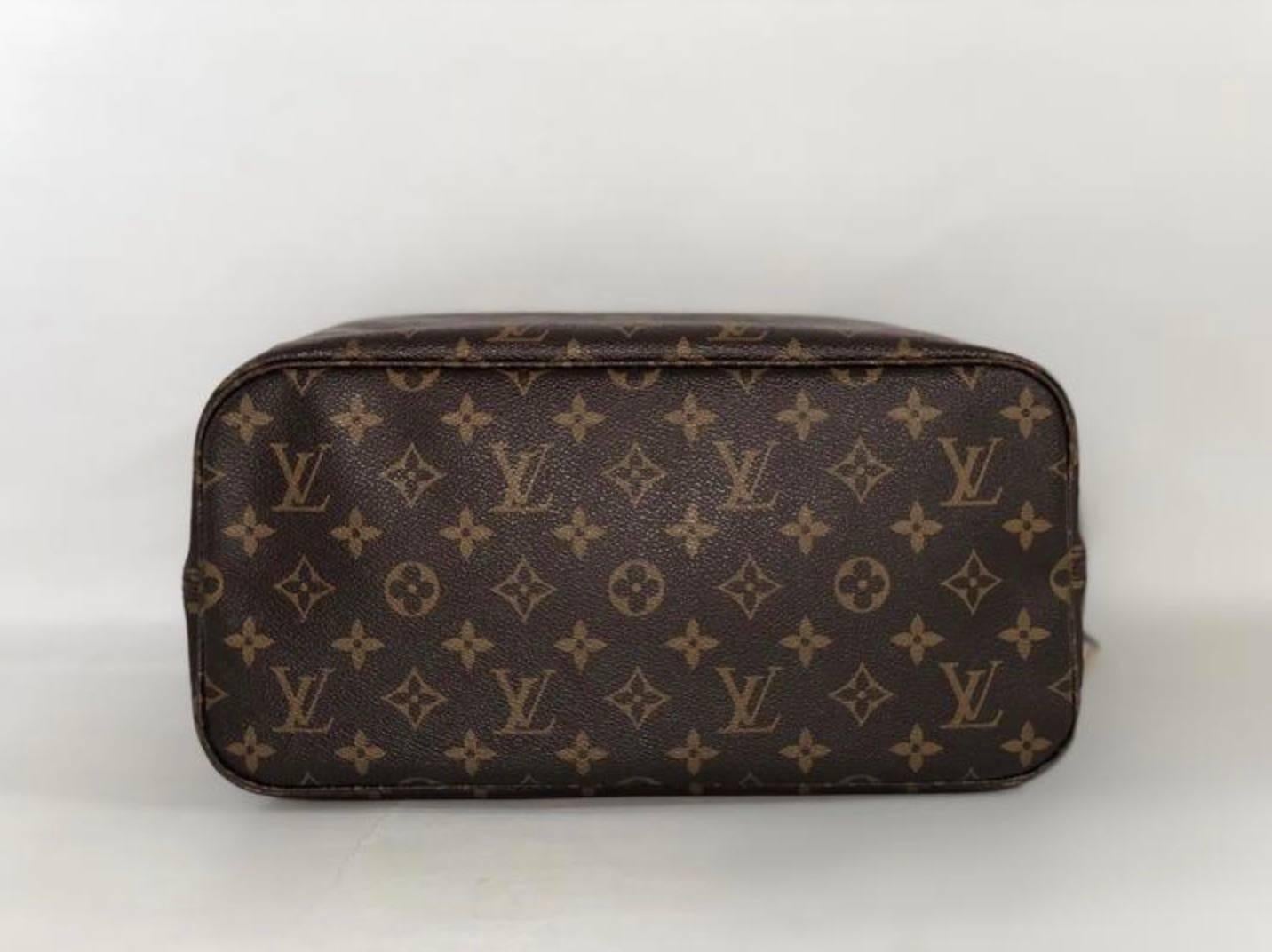 Louis Vuitton Monogram Neverfull MM with Cherry Interior Tote Handbag  4