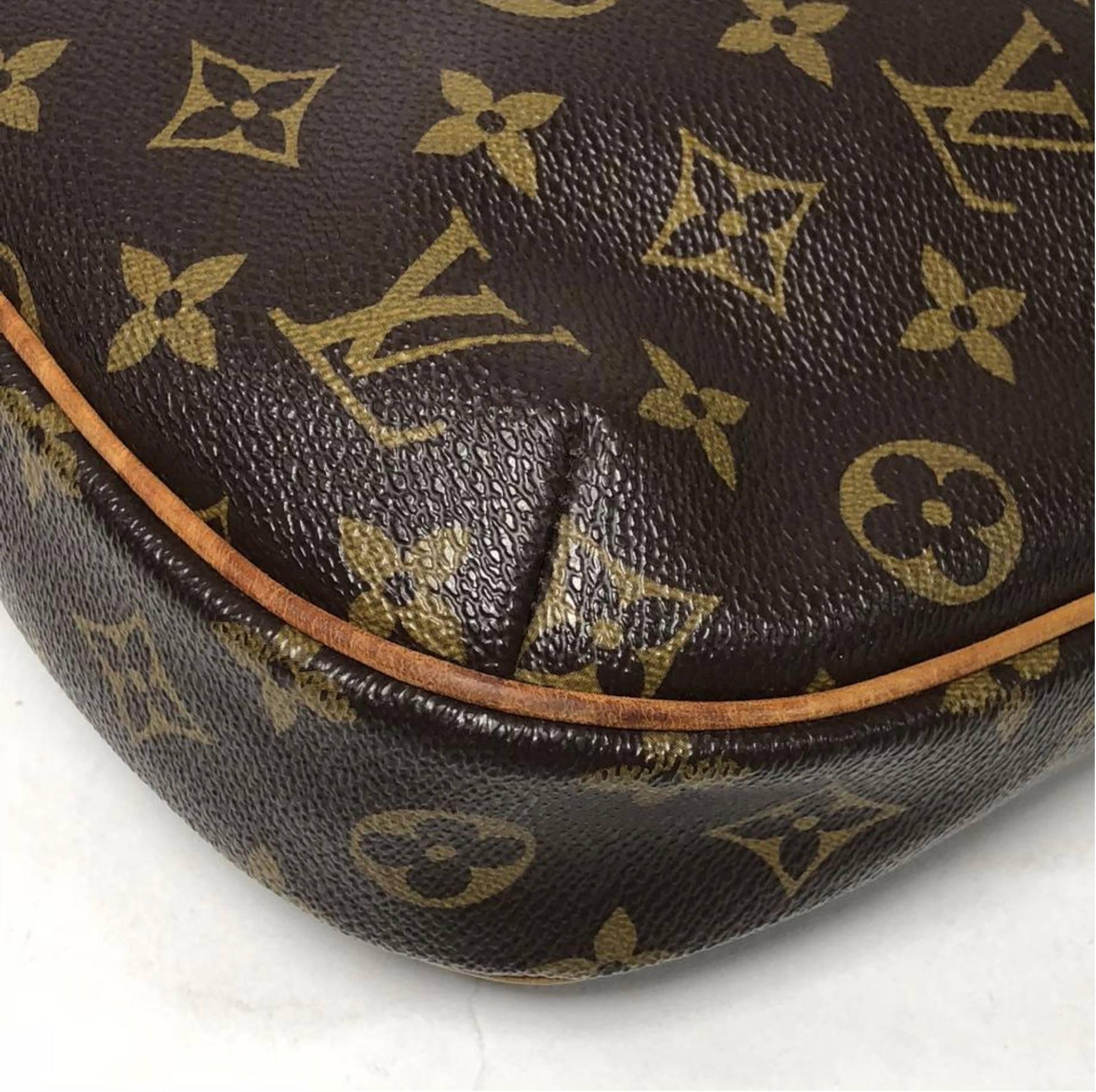 Louis Vuitton Monogram Odeon PM Crossbody Bag In Good Condition In Saint Charles, IL