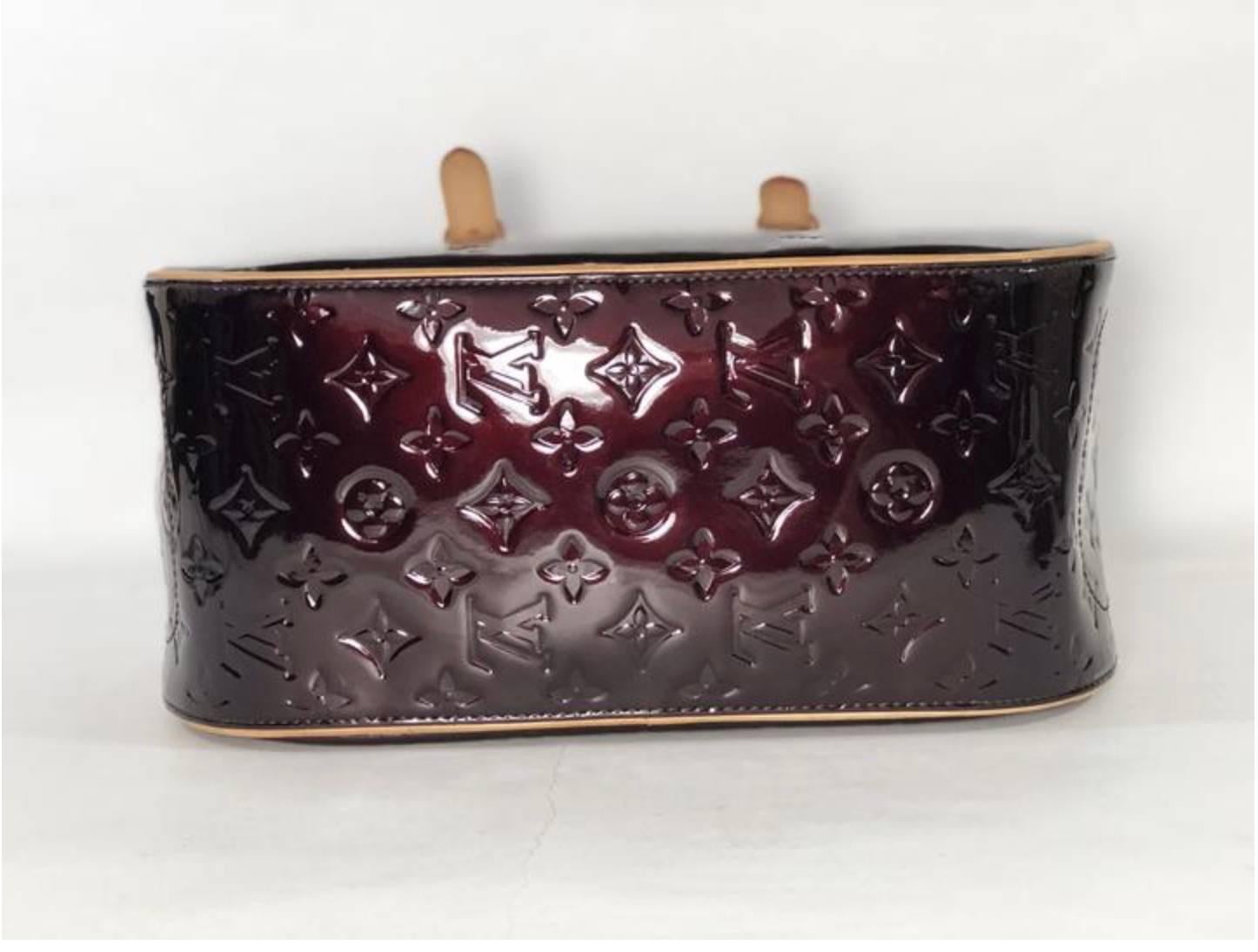 Louis Vuitton Vernis Summit Drive in Amarante Top Handle Handbag For Sale 1
