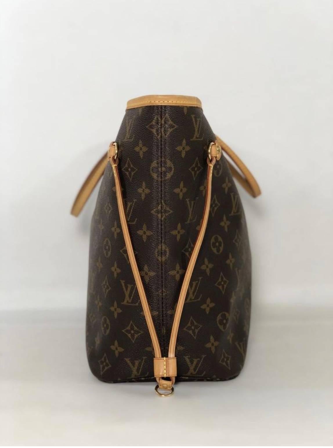 Louis Vuitton Monogram Neverfull MM Tote Handbag In Good Condition In Saint Charles, IL