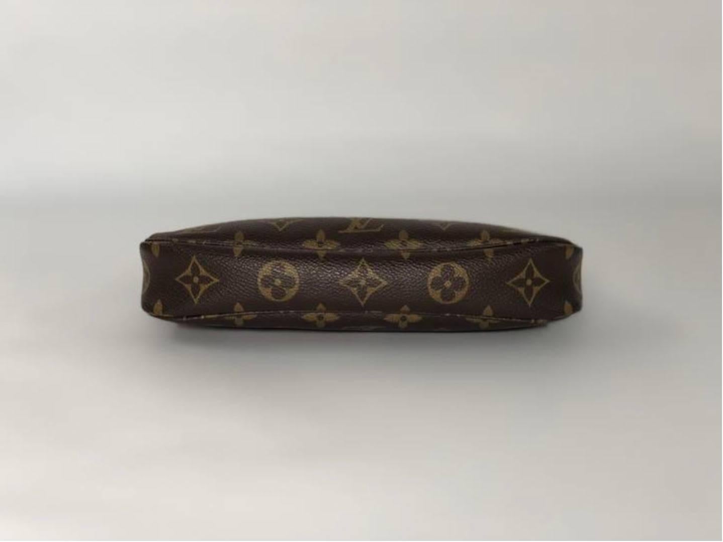 Louis Vuitton Monogram Pochette Accessories Wristlet Handbag 3