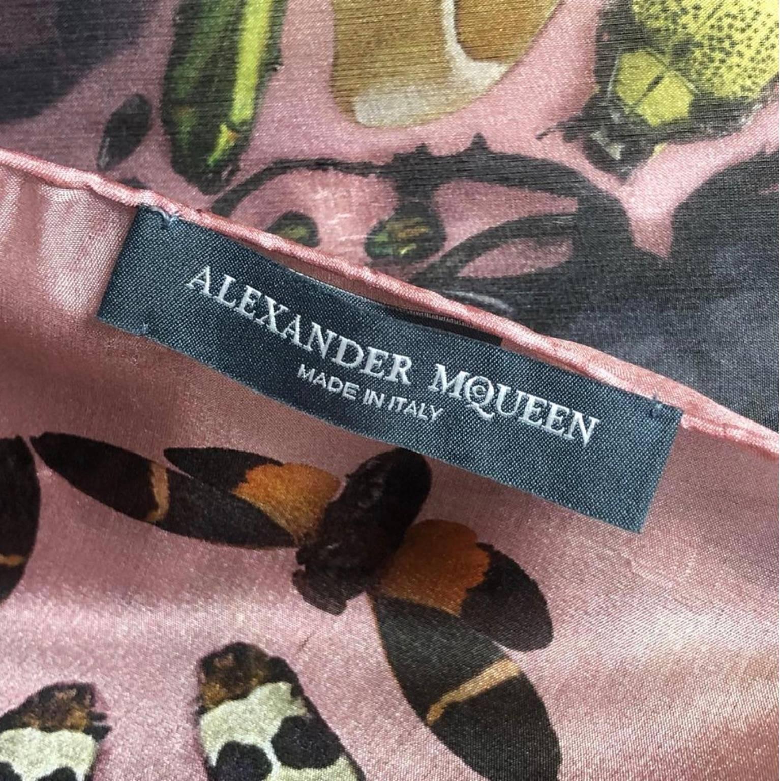 Women's or Men's Alexander McQueen and Damien First Limited Edition Silk Judecca Skull Scarf For Sale