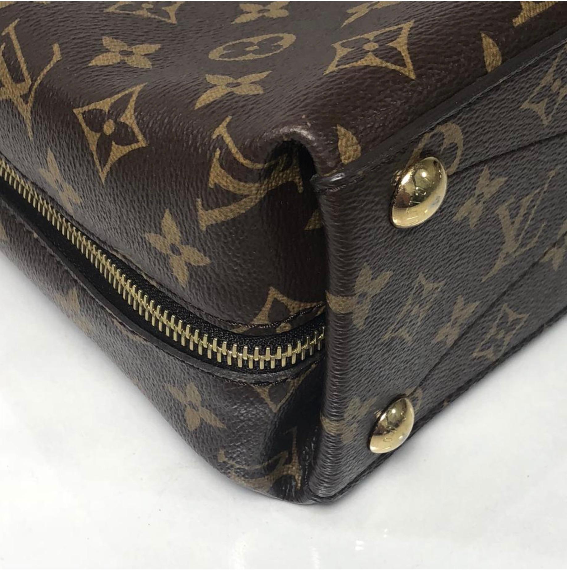 Louis Vuitton Monogram Voltaire Shoulder Handbag For Sale at ...