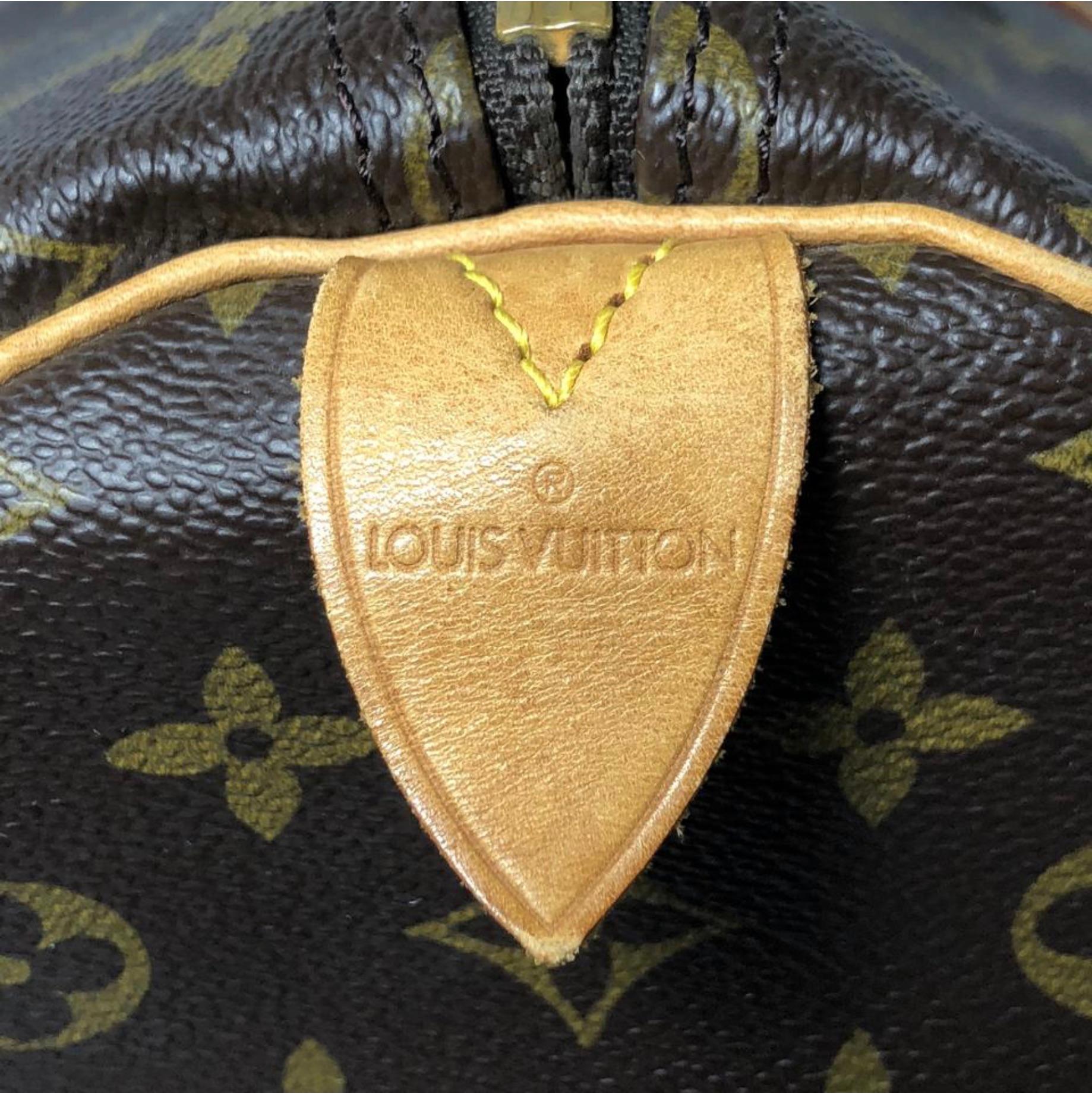 Louis Vuitton Monogram Keepall 55 Travel Handbag For Sale 5