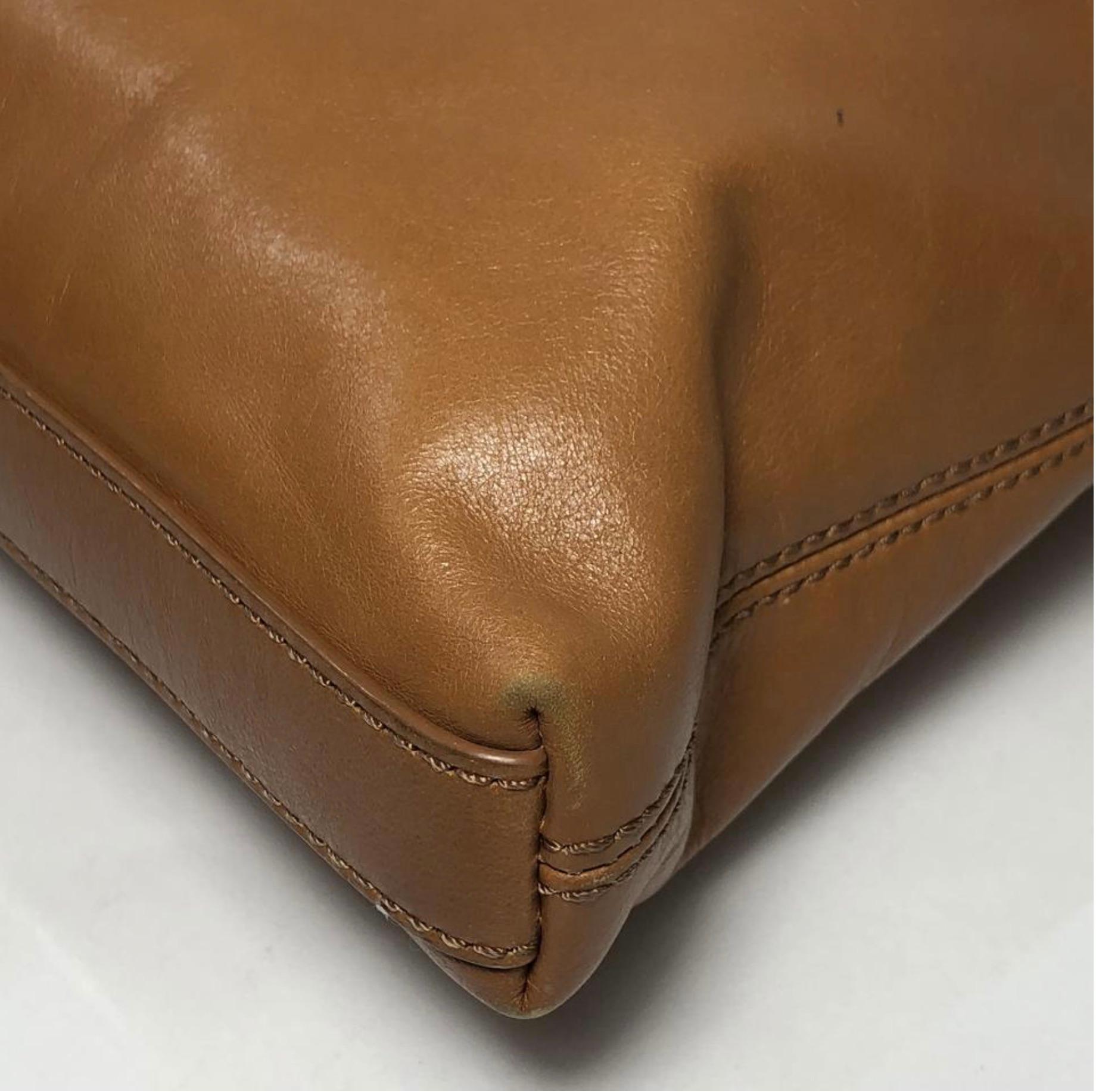 Tory Burch Leather Two Way Handbag Crossbody In Good Condition In Saint Charles, IL