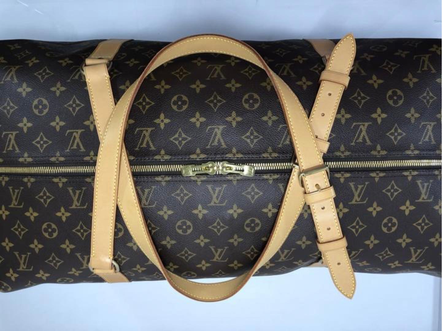 Louis Vuitton Monogram Kabul Travel Bag In Good Condition For Sale In Saint Charles, IL