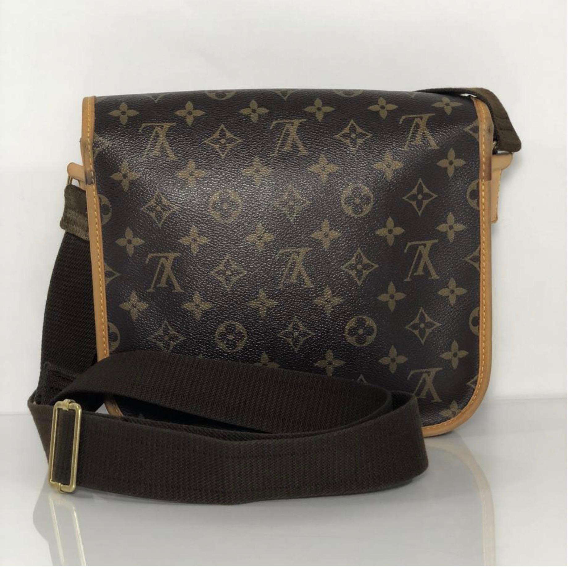 Women's or Men's  Louis Vuitton Monogram Messenger Bosphore PM Crossbody Shoulder Handbag