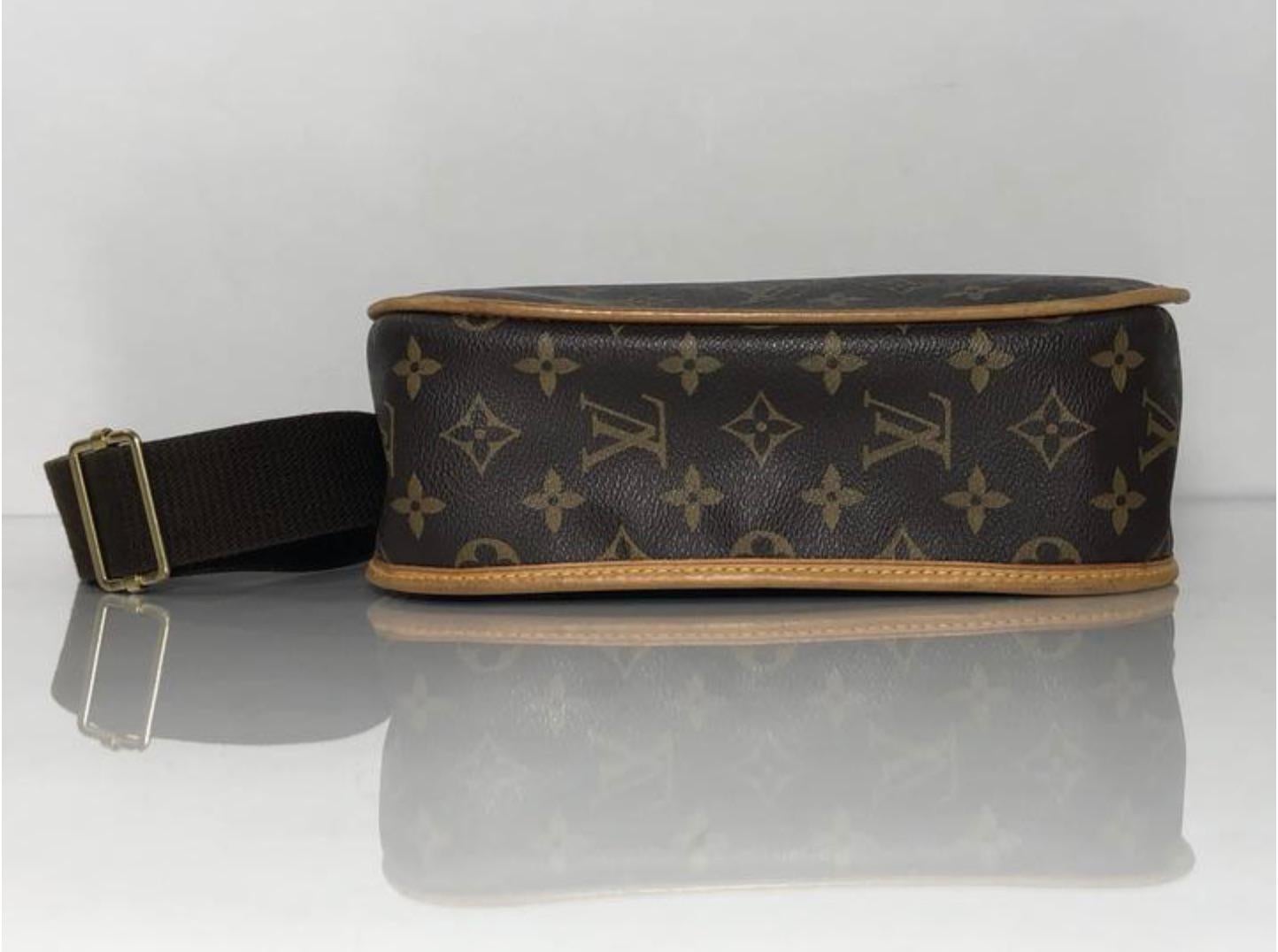  Louis Vuitton Monogram Messenger Bosphore PM Crossbody Shoulder Handbag 1