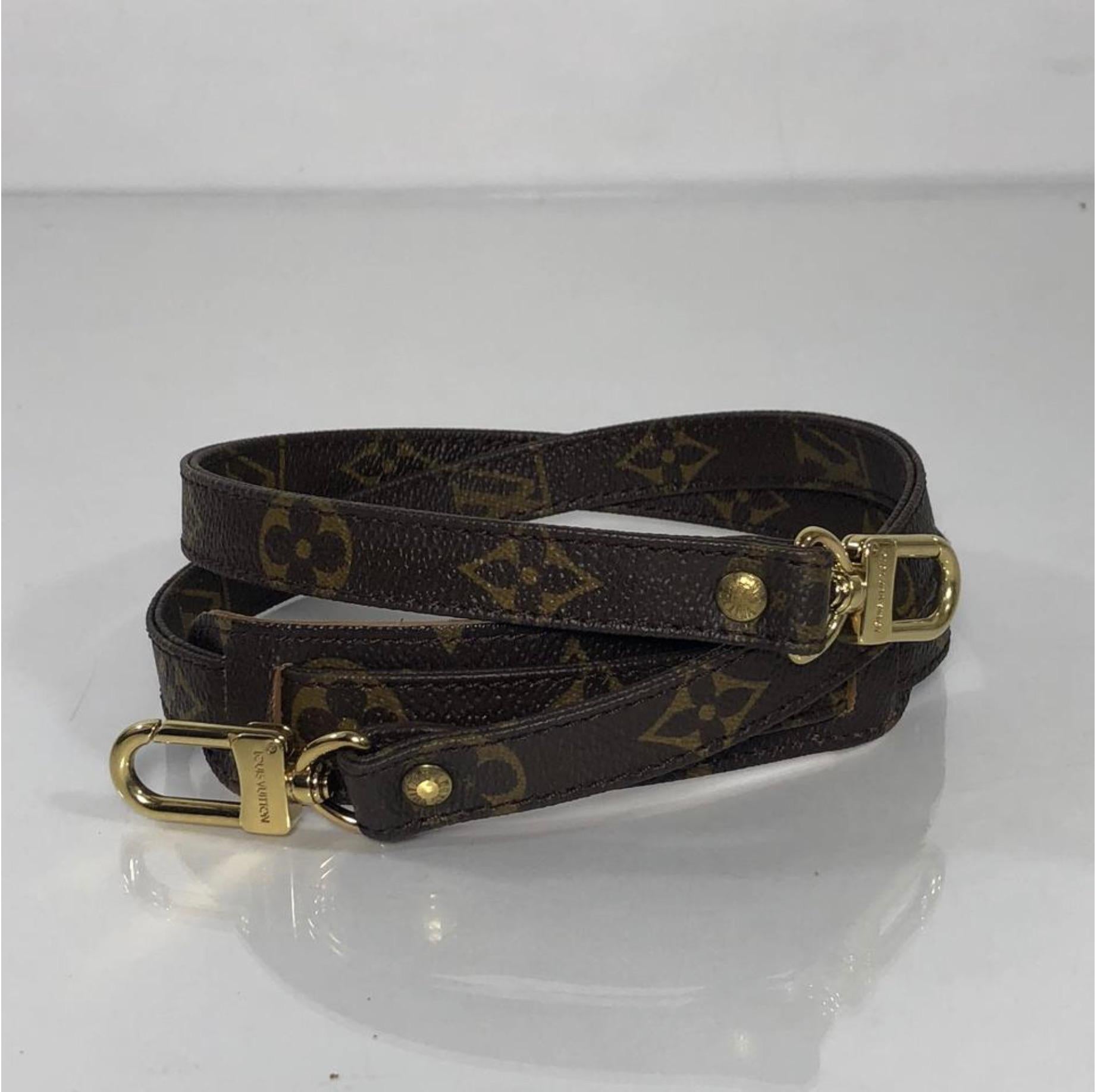 MODEL - Louis Vuitton Monogram Shoulder Strap 

CONDITION - Looks New! No signs of wear.

SKU - 2519

DATE/SERIAL CODE - NA

ORIGIN - France

PRODUCTION - NA

DIMENSIONS - L38.6 x H.6 x D.2

STRAP/HANDLE DROP - NA

MATERIAL - Monogram Canvas

COMES