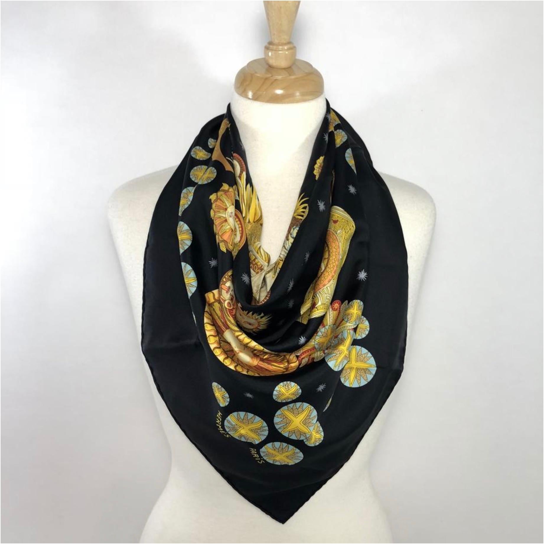 Hermes Scarf Le Roy Soleil Silk in Black In Excellent Condition In Saint Charles, IL