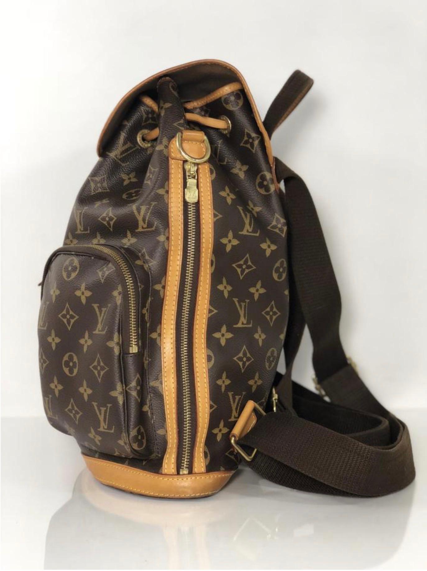 Louis Vuitton Monogram Bosphore Backpack Shoulder Handbag In Good Condition For Sale In Saint Charles, IL