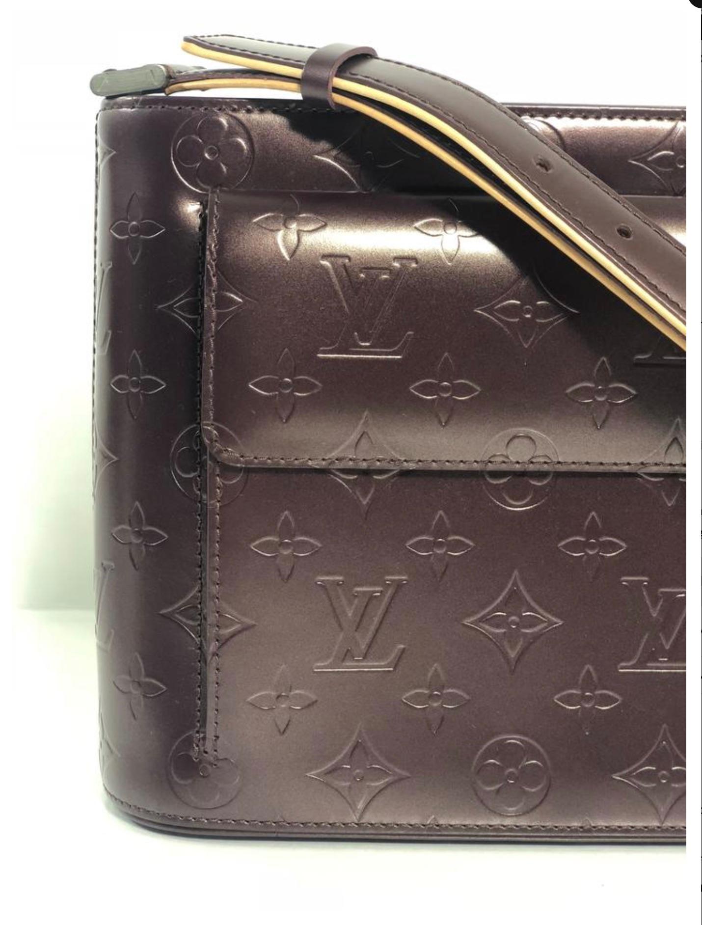 Gray  Louis Vuitton Matte Vernis Allston in Purple Shoulder Handbag For Sale