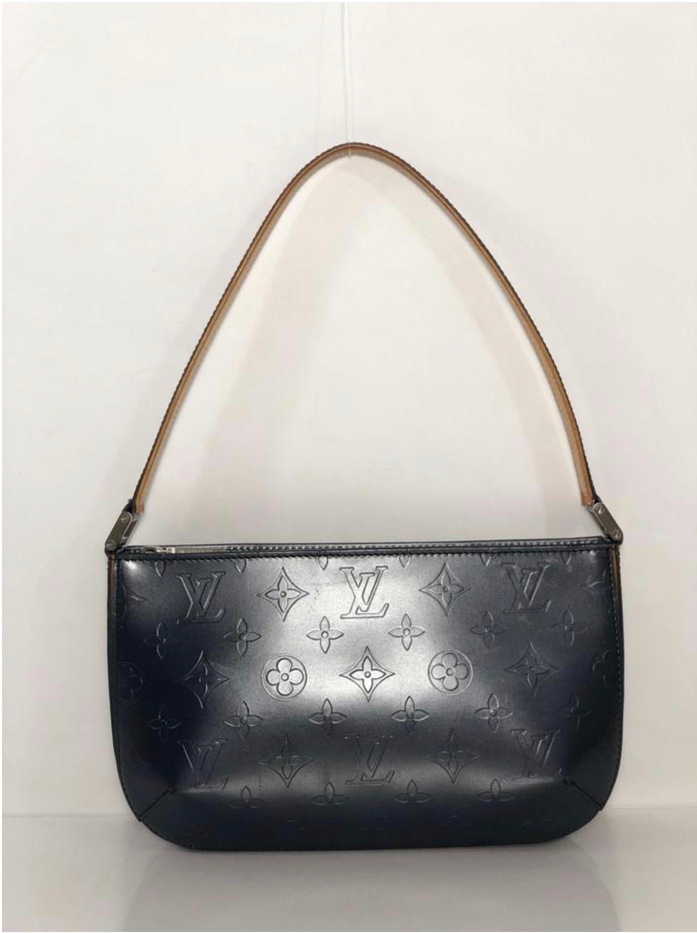 Louis Vuitton Matte Vernis Fowler in Blue Shoulder Handbag In Excellent Condition For Sale In Saint Charles, IL