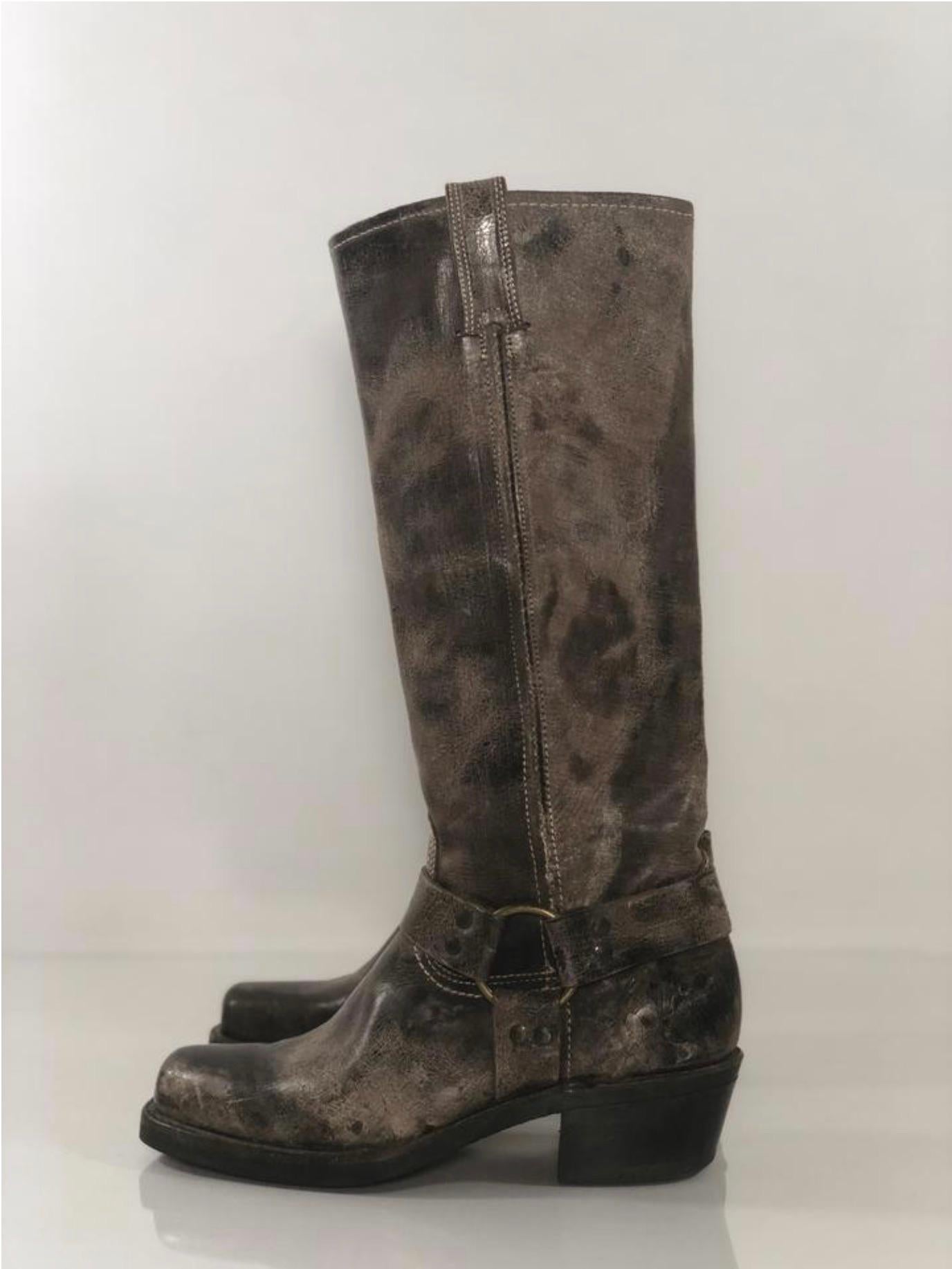 Frye Weather Leather Tall Cowboy Boots In Excellent Condition For Sale In Saint Charles, IL