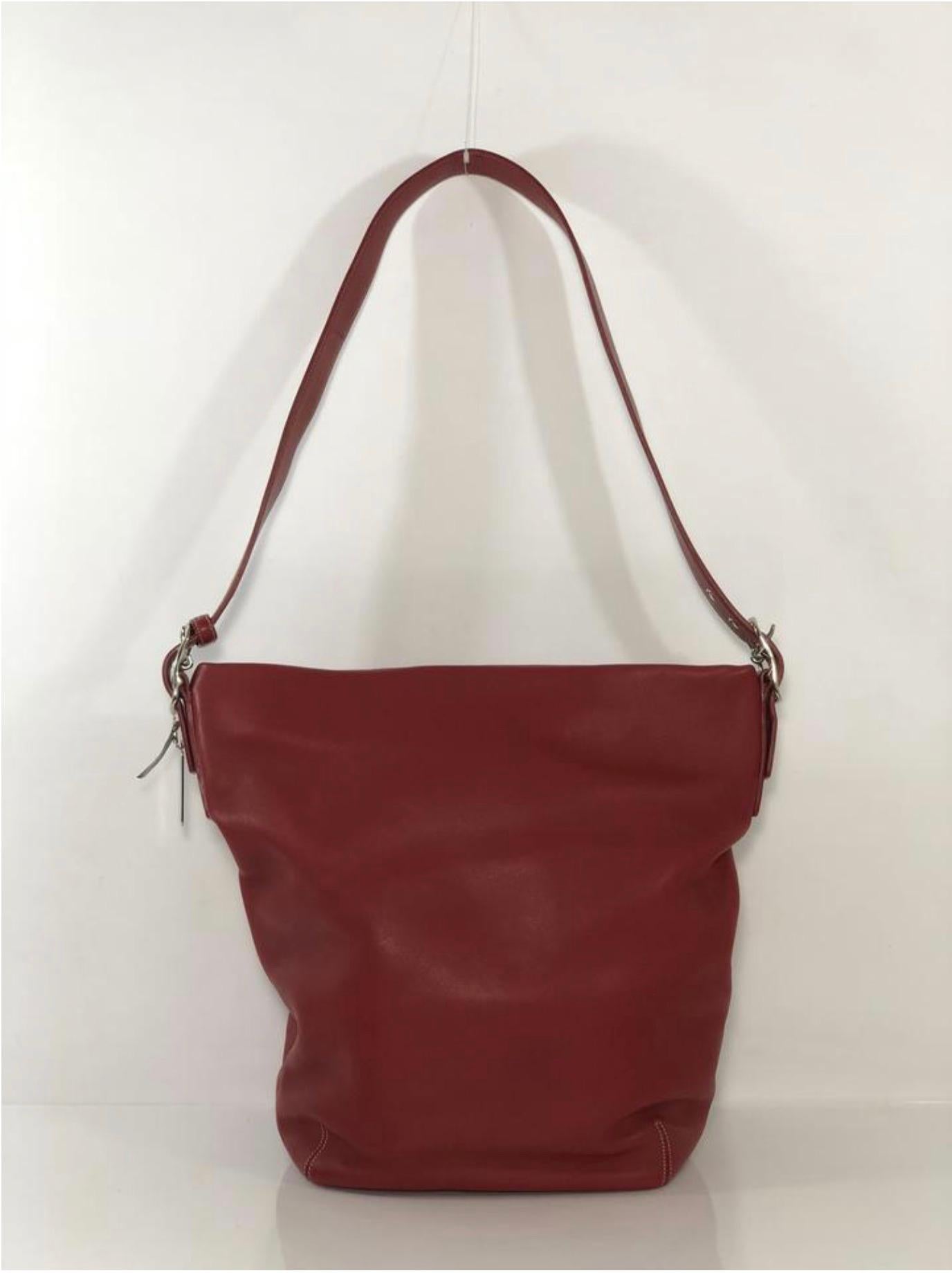 Coach Vintage Smooth Leather Extra Large Legacy Shoulder Tote Hand Bag in Deep R In New Condition For Sale In Saint Charles, IL