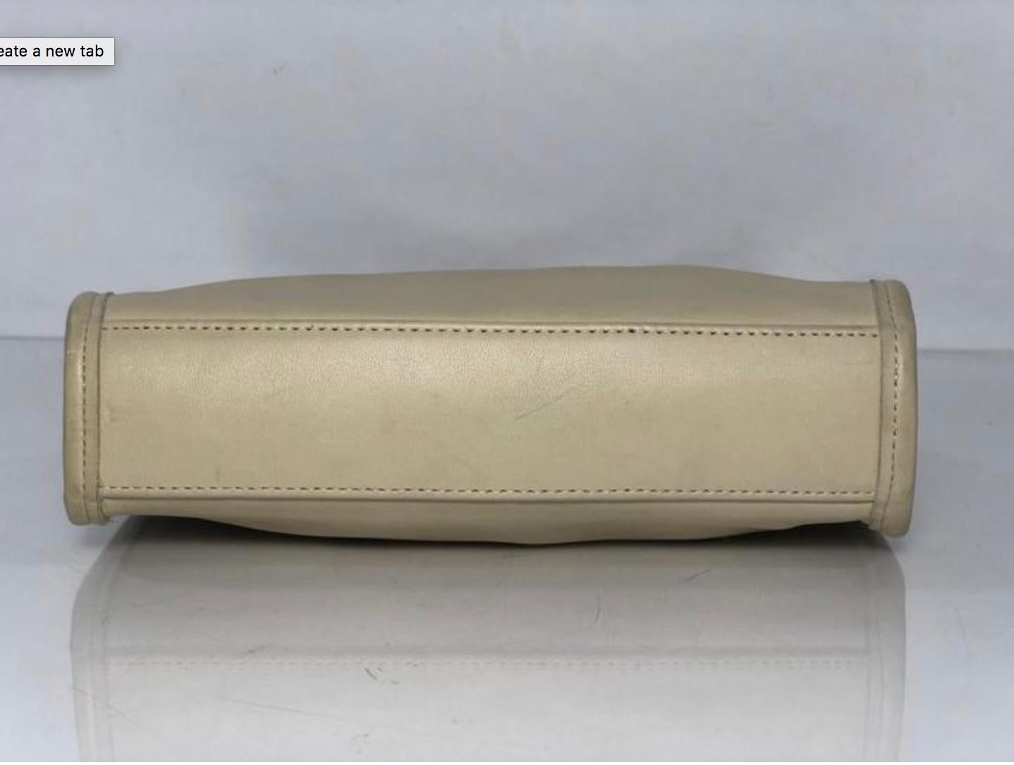 Women's or Men's  Coach Vintage Mini Soho Shoulder Handbag For Sale