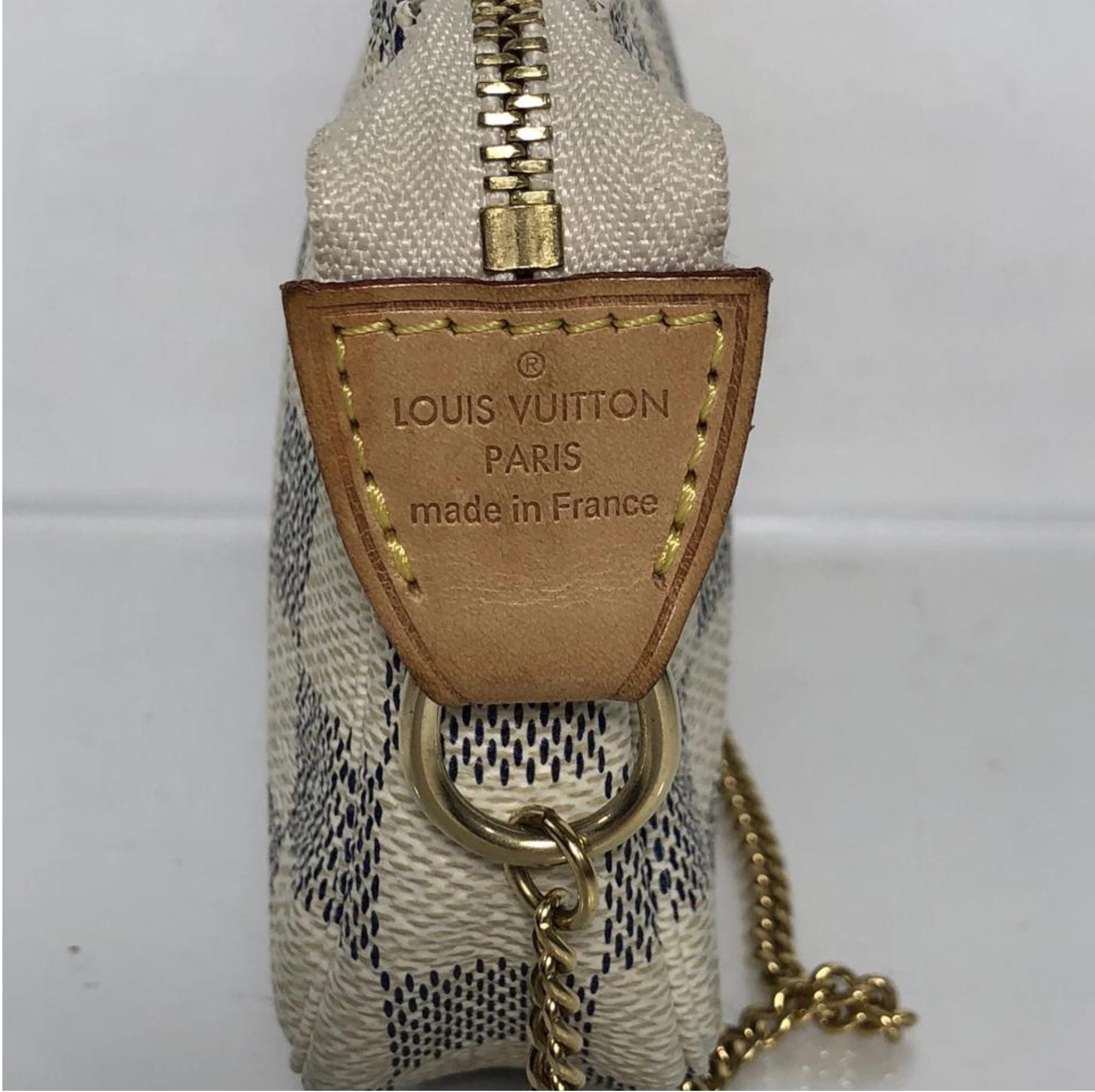 Louis Vuitton Damier Azur Pochette Accessories Mini Wristlet Handbag In Excellent Condition For Sale In Saint Charles, IL